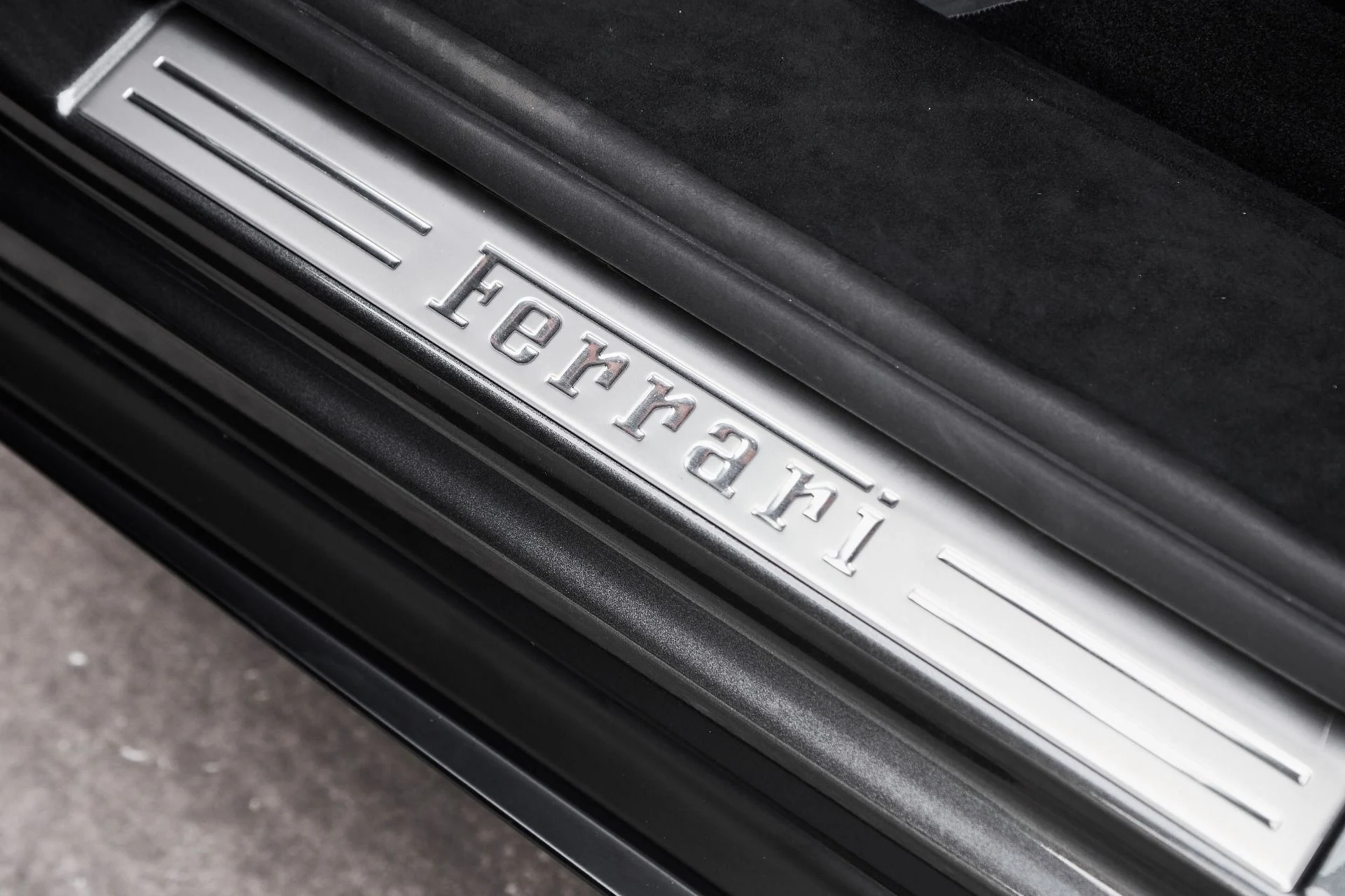 mph041_406328713_Used_2025_Ferrari_Purosangue_1762993306_3996c6b9be