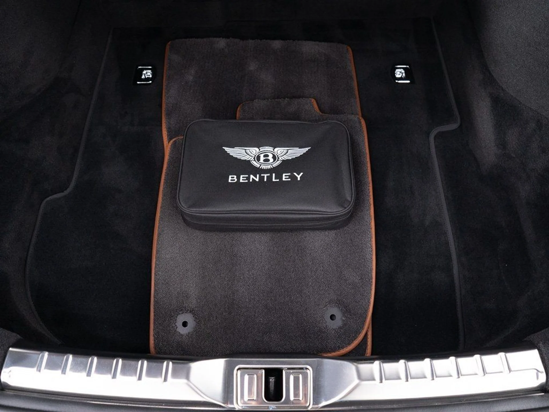 mph041_4075060193_fd5a3beade43ce78c83ae8a44ad34ad0_76976b95be