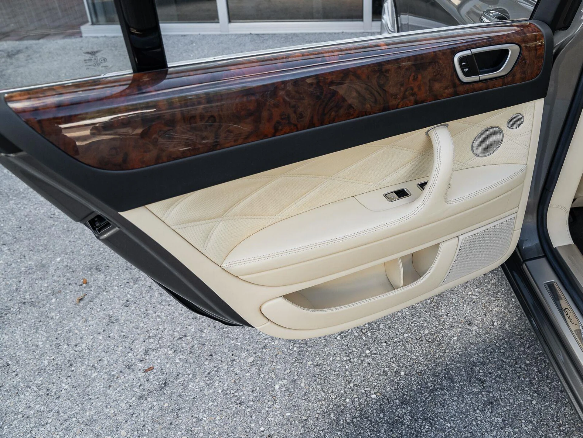 mph041_4085971683_Used_2011_Bentley_Continental_Flying_Spur_Speed_1792185150_b5067bfafb
