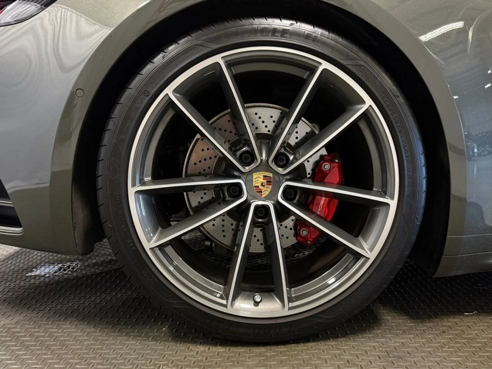 mph041_4089446836_b4dd9688da76e9934125726f3c4ab521x_589157b397