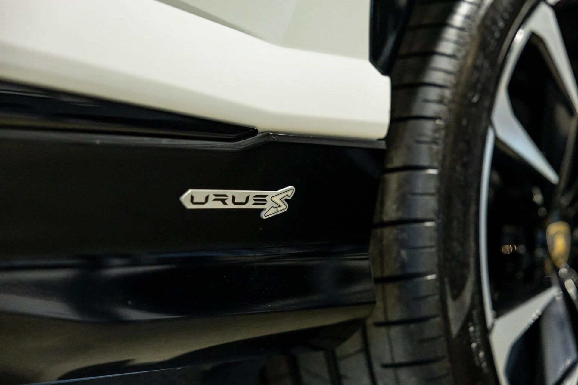 mph041_4095659770_6_A_4e9a7e48d3