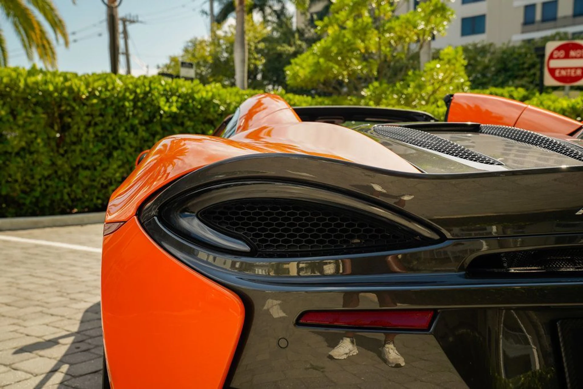 mph041_4110190528_used_2018_mclaren_570s_spider_14354_22891400_42_1024_464da9cae5
