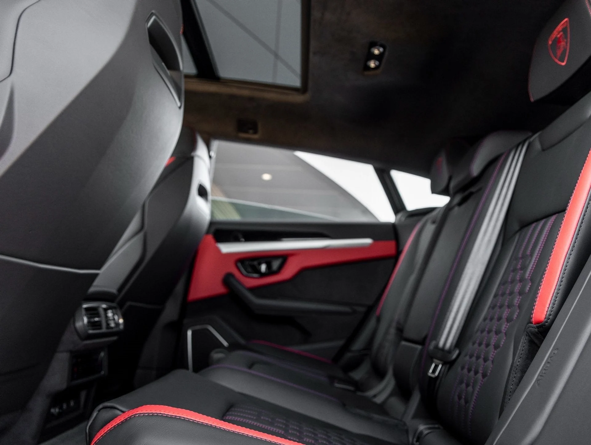 mph041_4110233432_42_5d9b5061bf