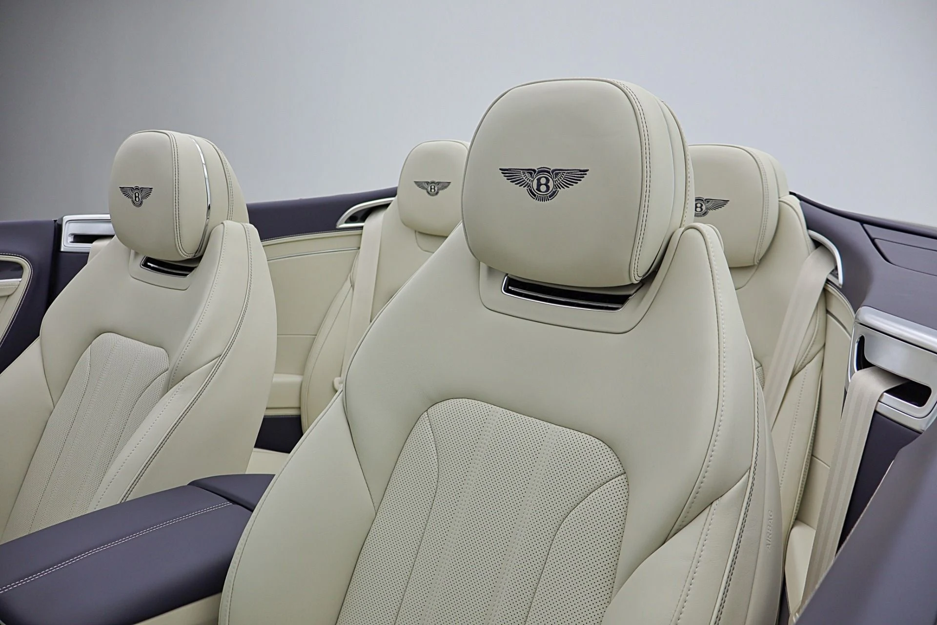 mph041_4110492324_New_2026_Bentley_Continental_GTC_2a73fd8628
