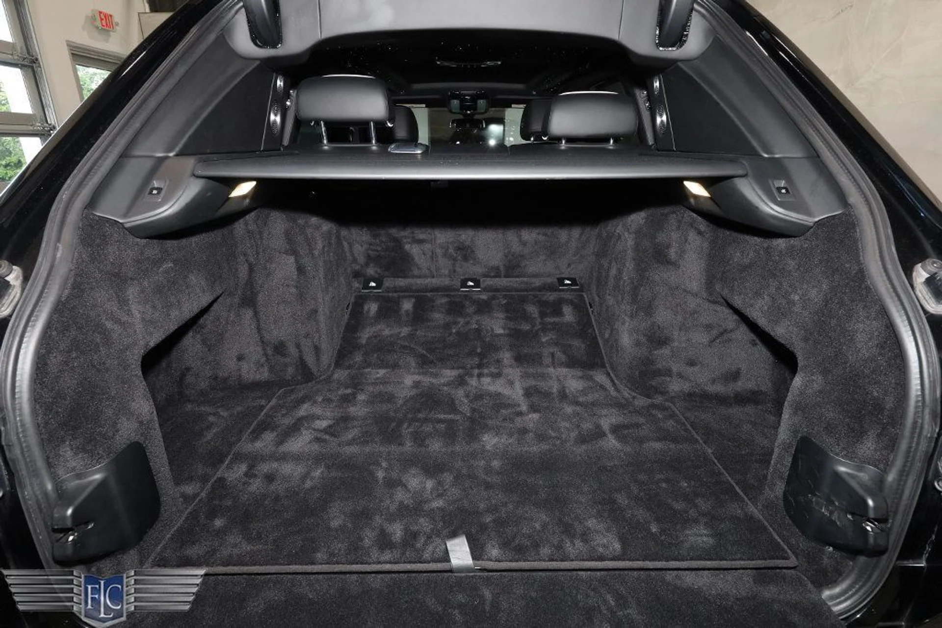 mph041_4111712065_used_2019_rolls_royce_cullinan_sportutility_9689_22937203_42_1024_c2c14c2ef3