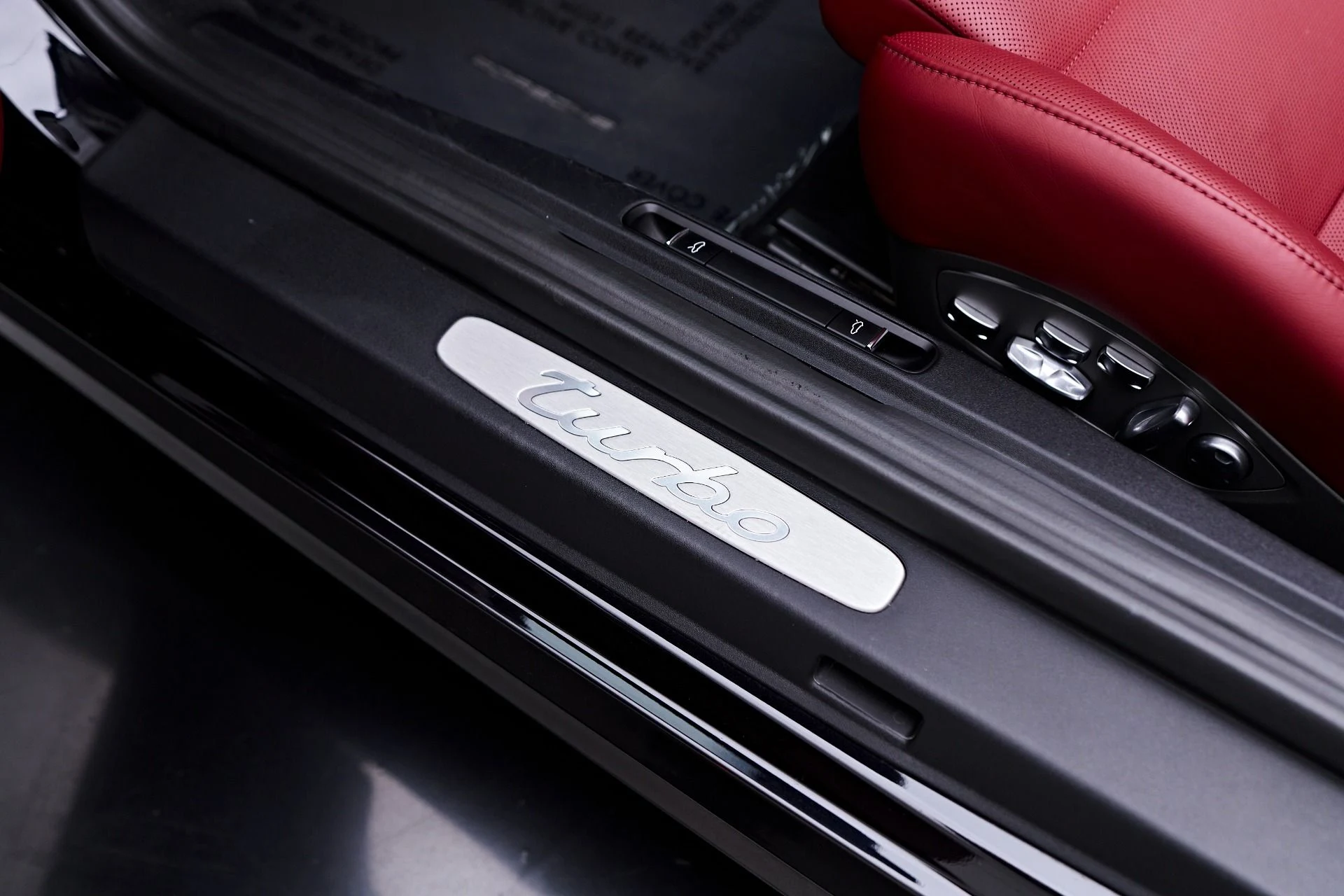 mph041_4132408224_Used_2019_Porsche_911_Turbo_1750270685_2bffc512a3