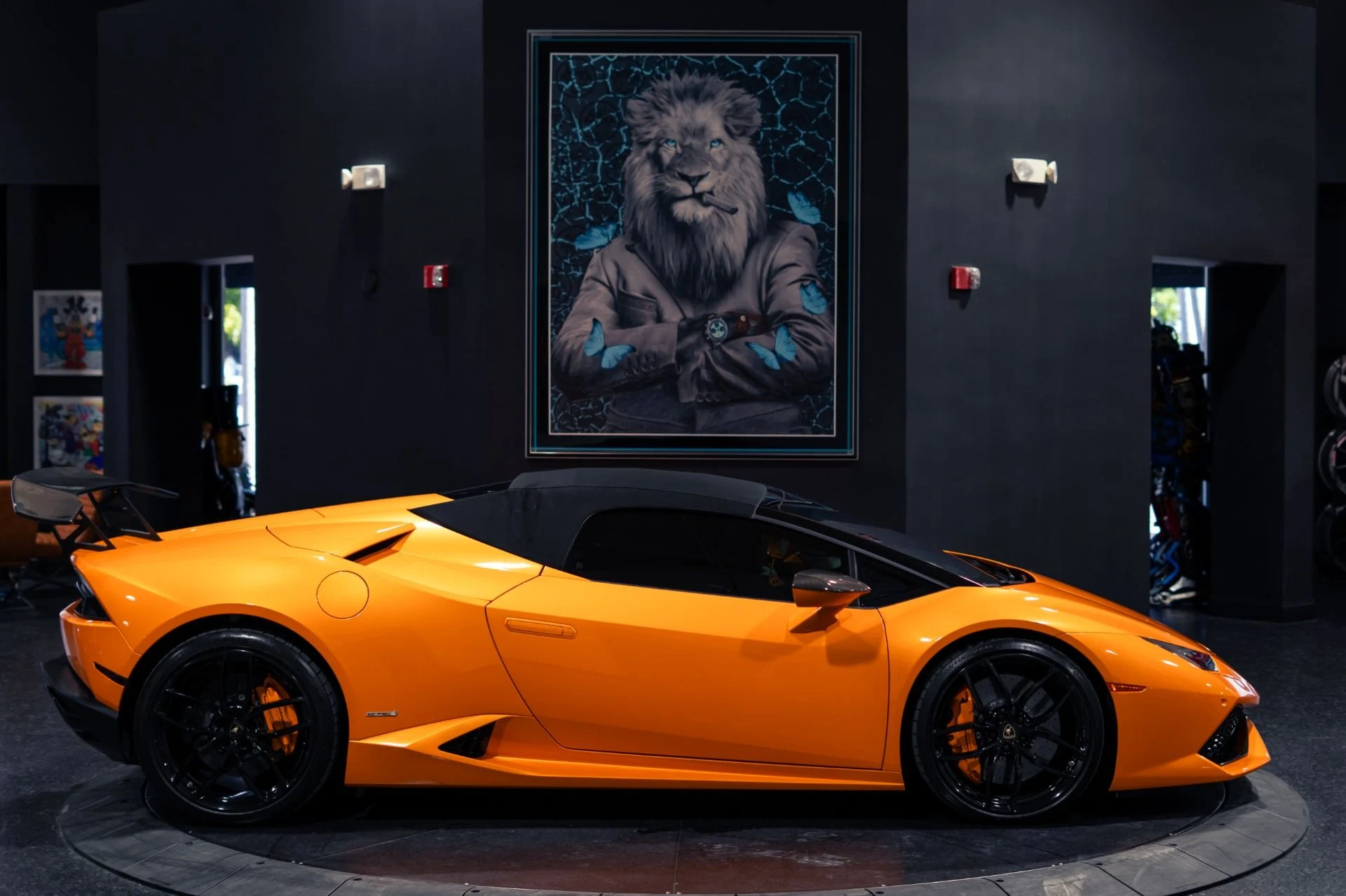 mph041_4159345044_Used_2017_Lamborghini_Huracan_LP_610_4_Spyder_1780761018_32d48feaaa