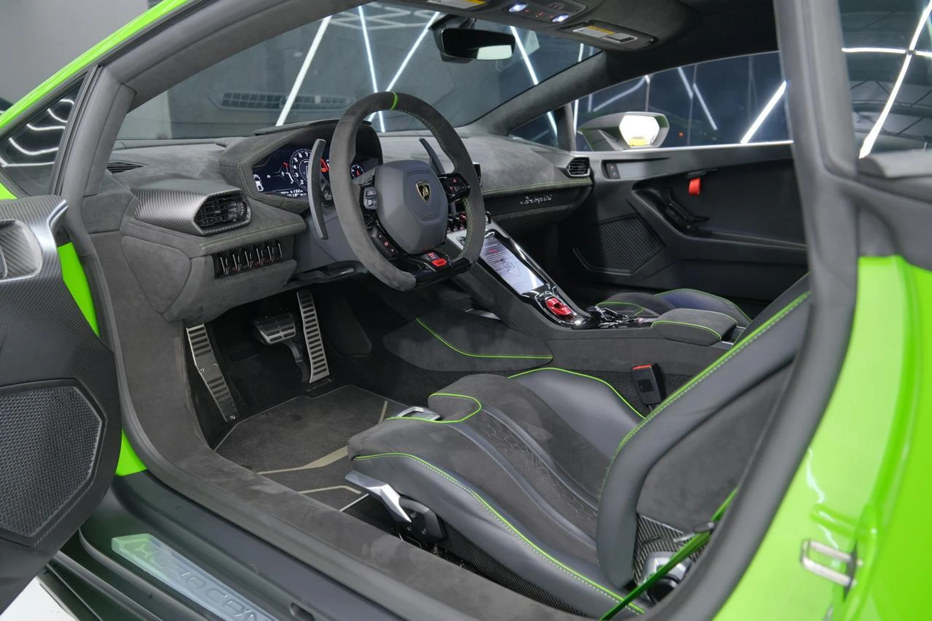 mph041_416796512_e7bacba15648b072851541f7ee1ecbcf_770670d10d