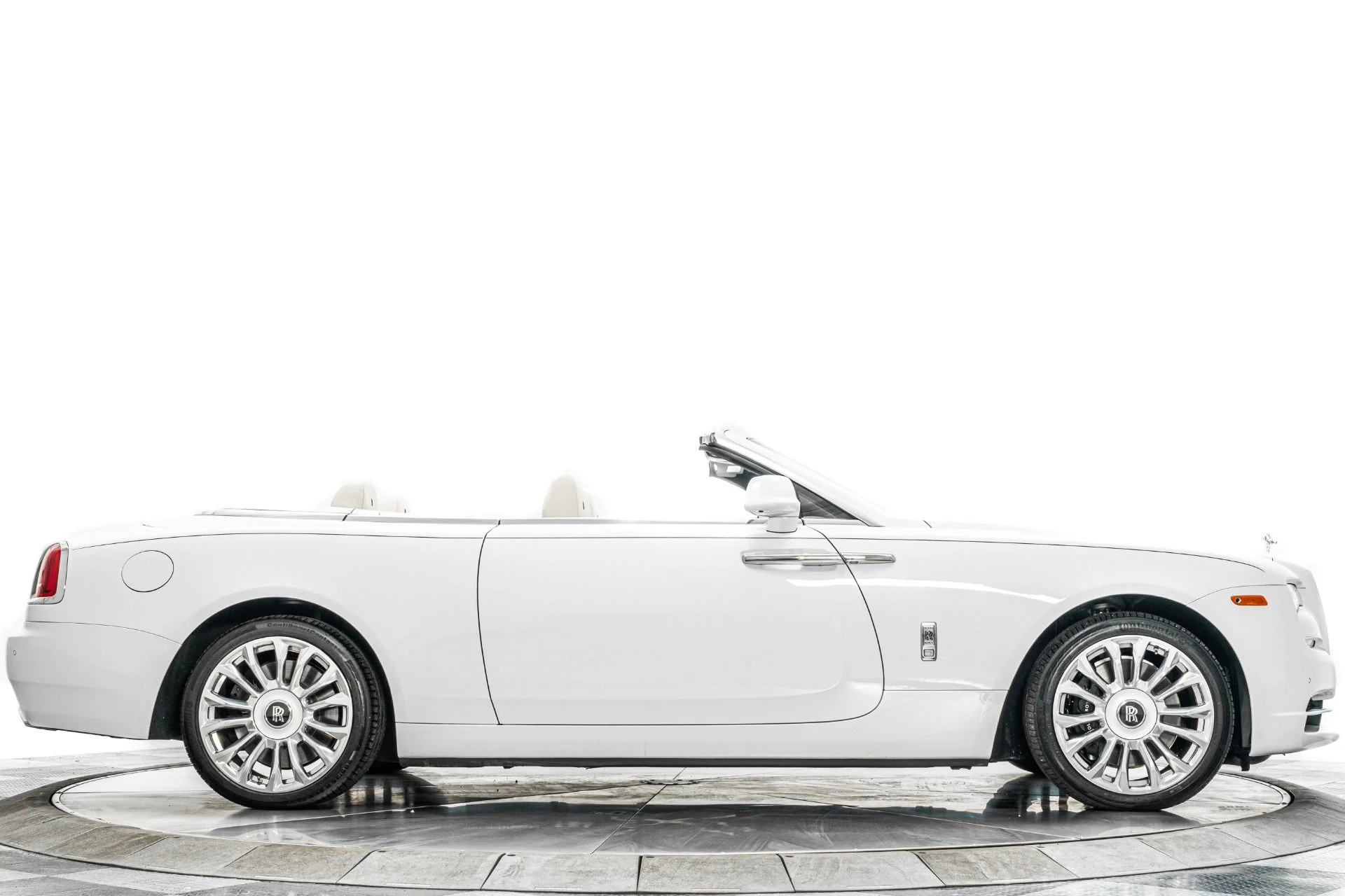 mph041_4177951973_Used_2020_Rolls_Royce_Dawn_Fully_Polished_Wheels_Heated_and_Ventilated_Seats_1764007062_22f0f24f2a