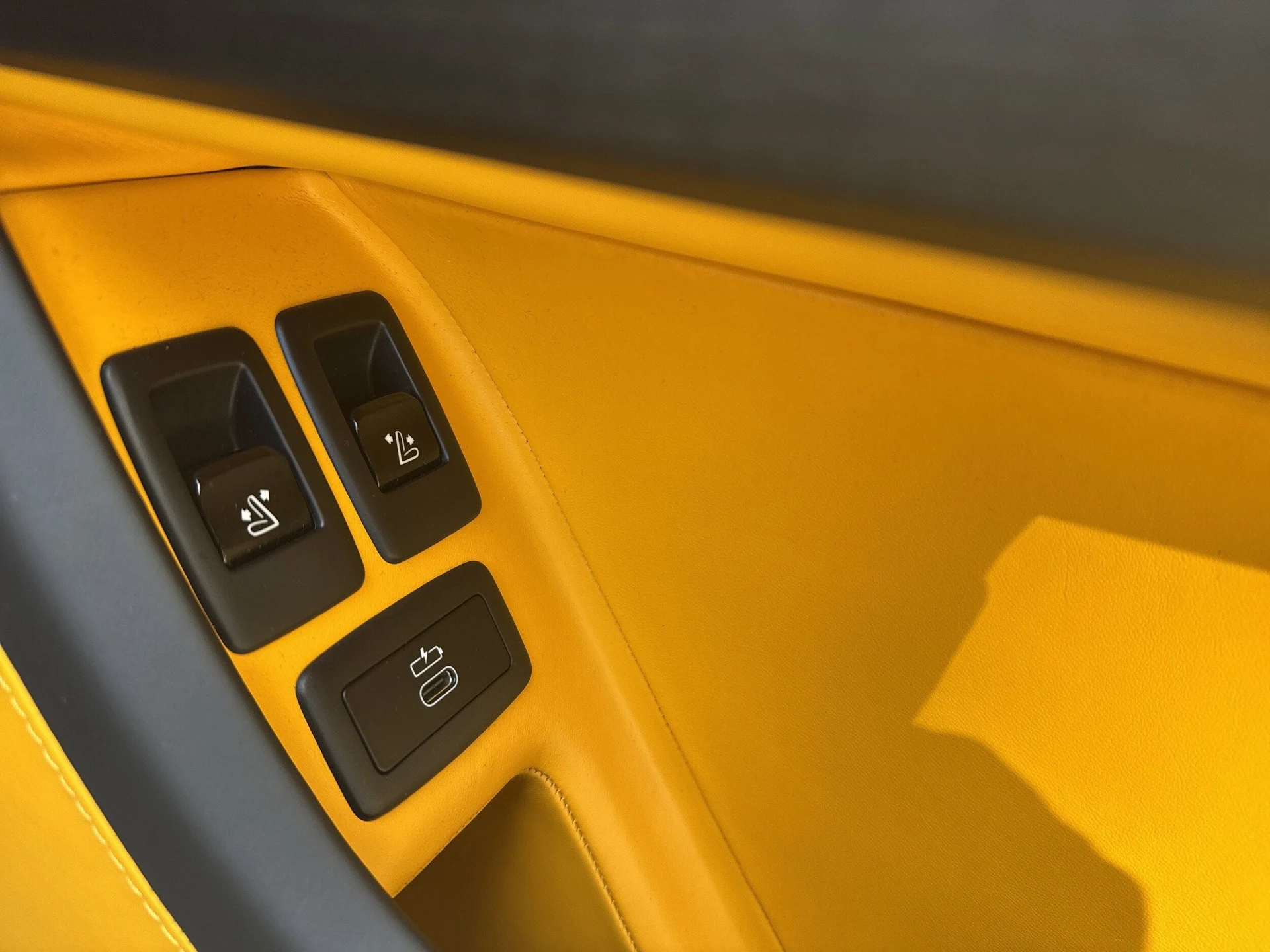 mph041_4187967560_5b958f32d61f9efe72d119f561777c87x_720f024bda