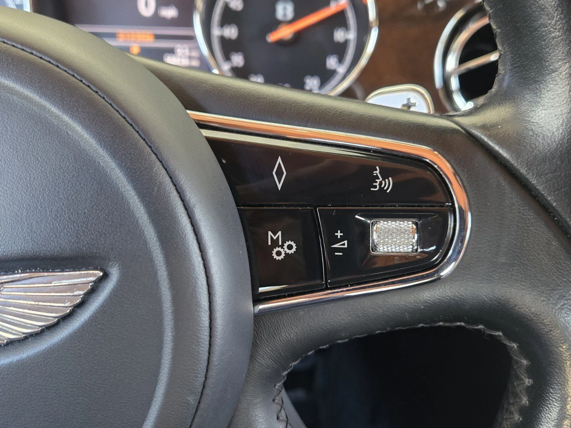 mph041_4191857779_3b82eddd15abeedd2306bd603cec4fbex_8ee91217b0