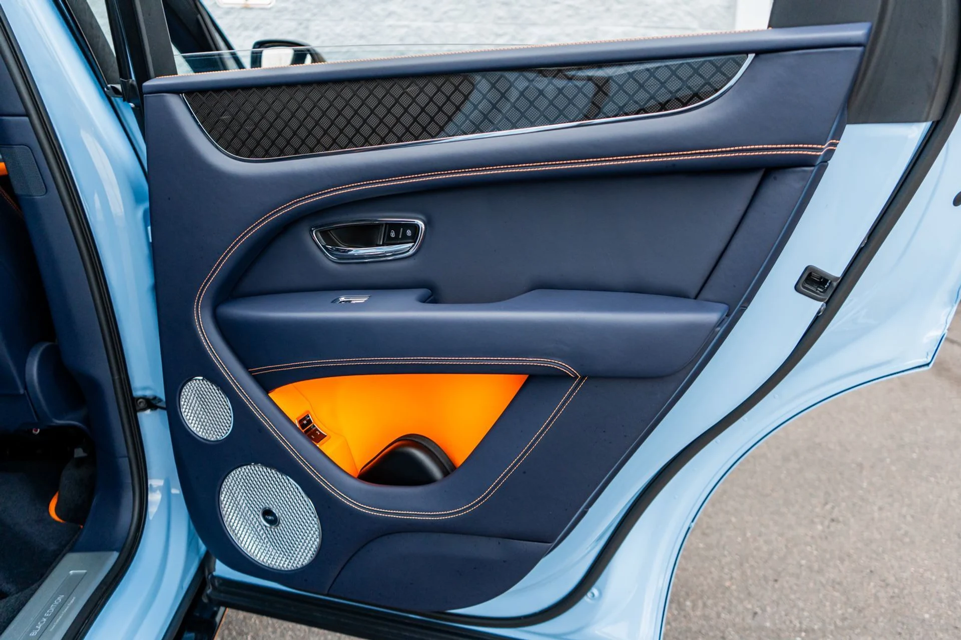 mph041_4208178490_bf3ca5a9_8e23_4c1d_907e_303b8a9fb029_b00e656fb6