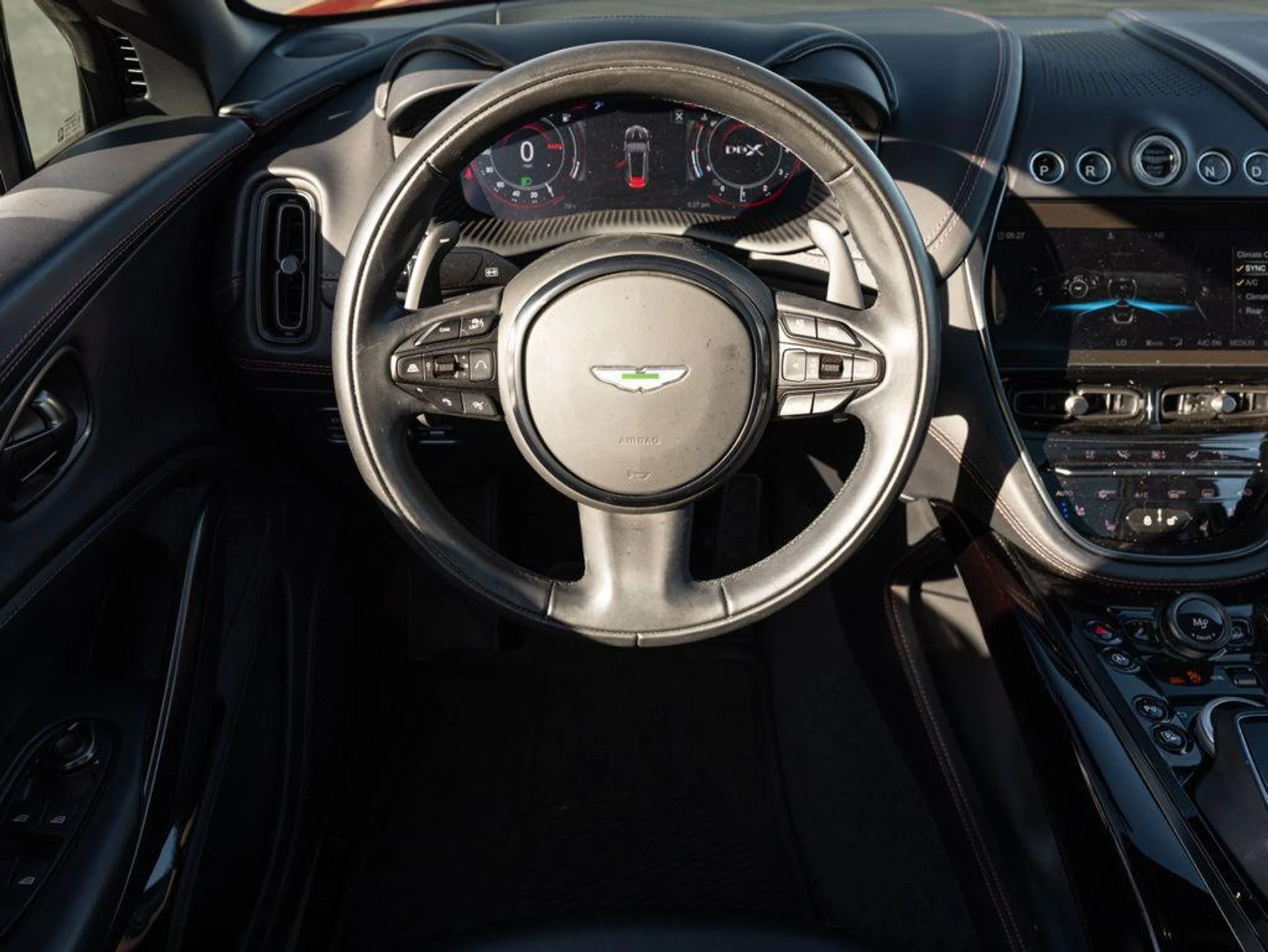 mph041_42152538_507797819_69e105390851751bfabf9bad_52d6e6e4fe