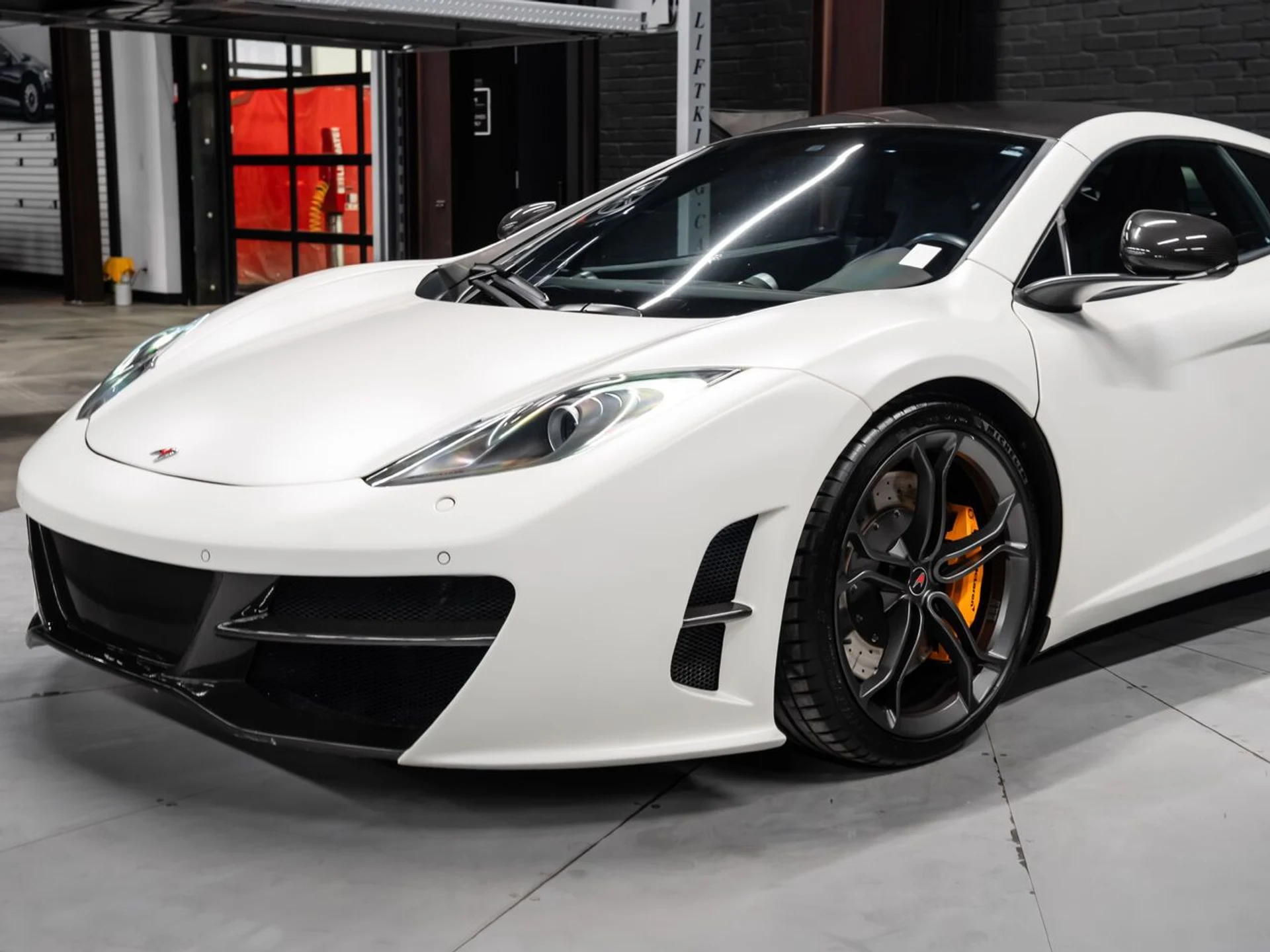 mph041_4227271573_mclaren_mp4_12c_2012_bc37c862db