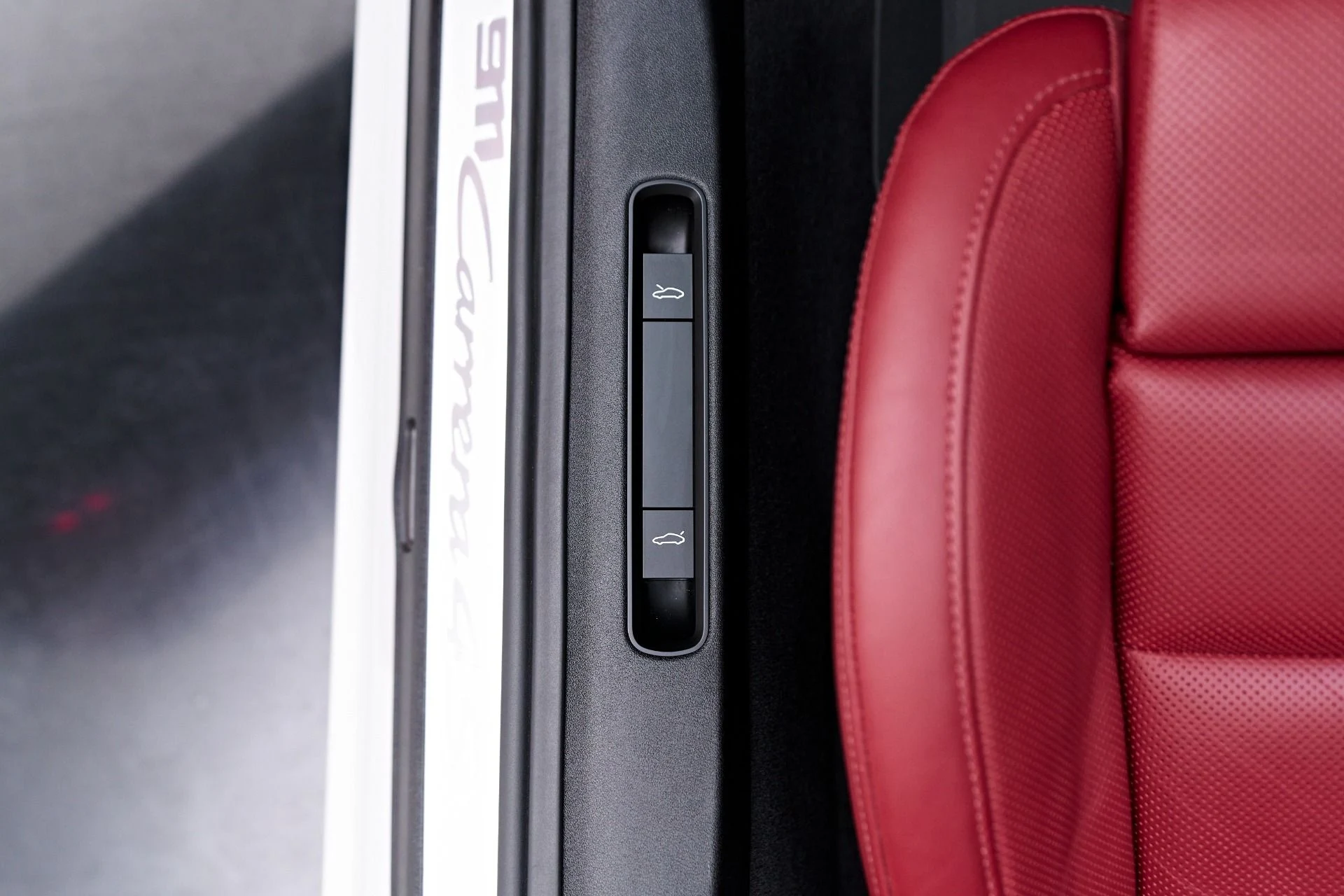 mph041_4230479730_Used_2023_Porsche_911_Carrera_4_S_1757702398_745d0f6ce6