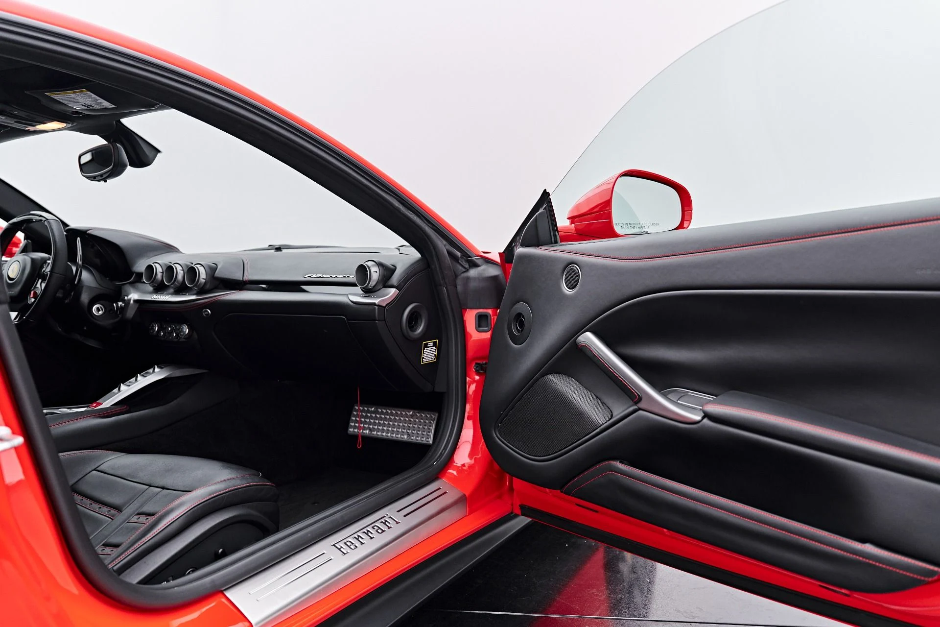 mph041_423323686_Used_2016_Ferrari_F12_Berlinetta_1790987483_37df390f0b