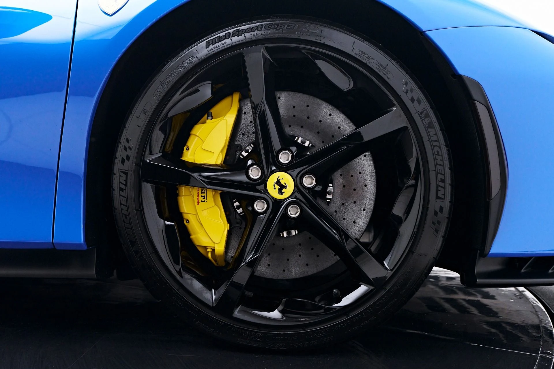 mph041_4239468072_Used_2024_Ferrari_SF_90_Spider_Base_1752630680_030b23aa54