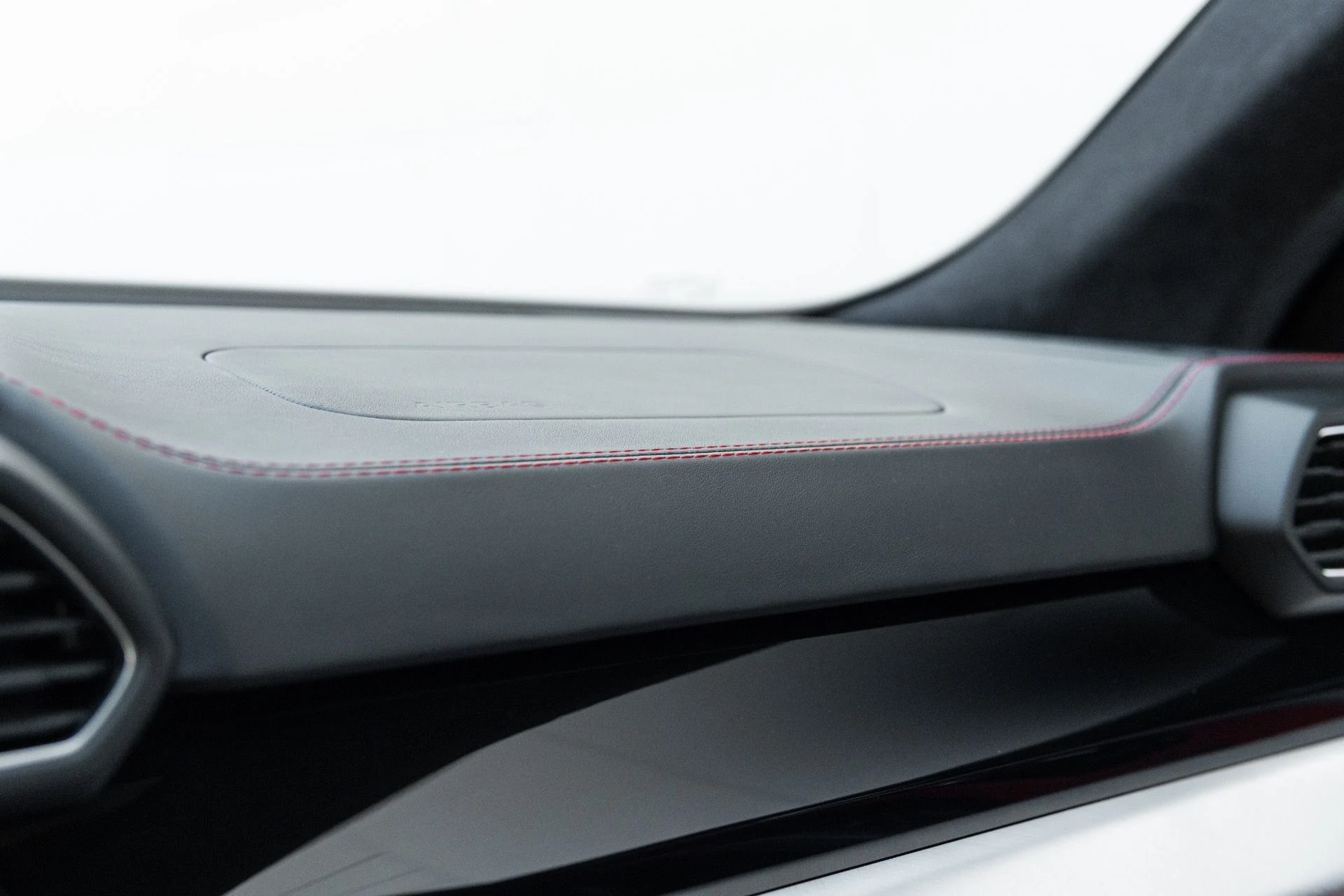 mph041_4252507886_Used_2021_Lamborghini_Urus_1767069879_50f7a11e45