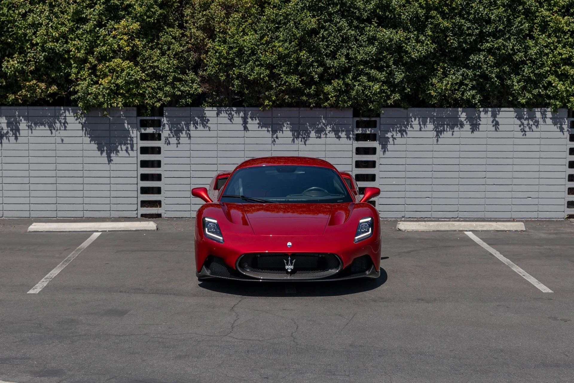 mph041_4273610704_Used_2022_Maserati_MC_20_1747769266_7b48c9e8a1