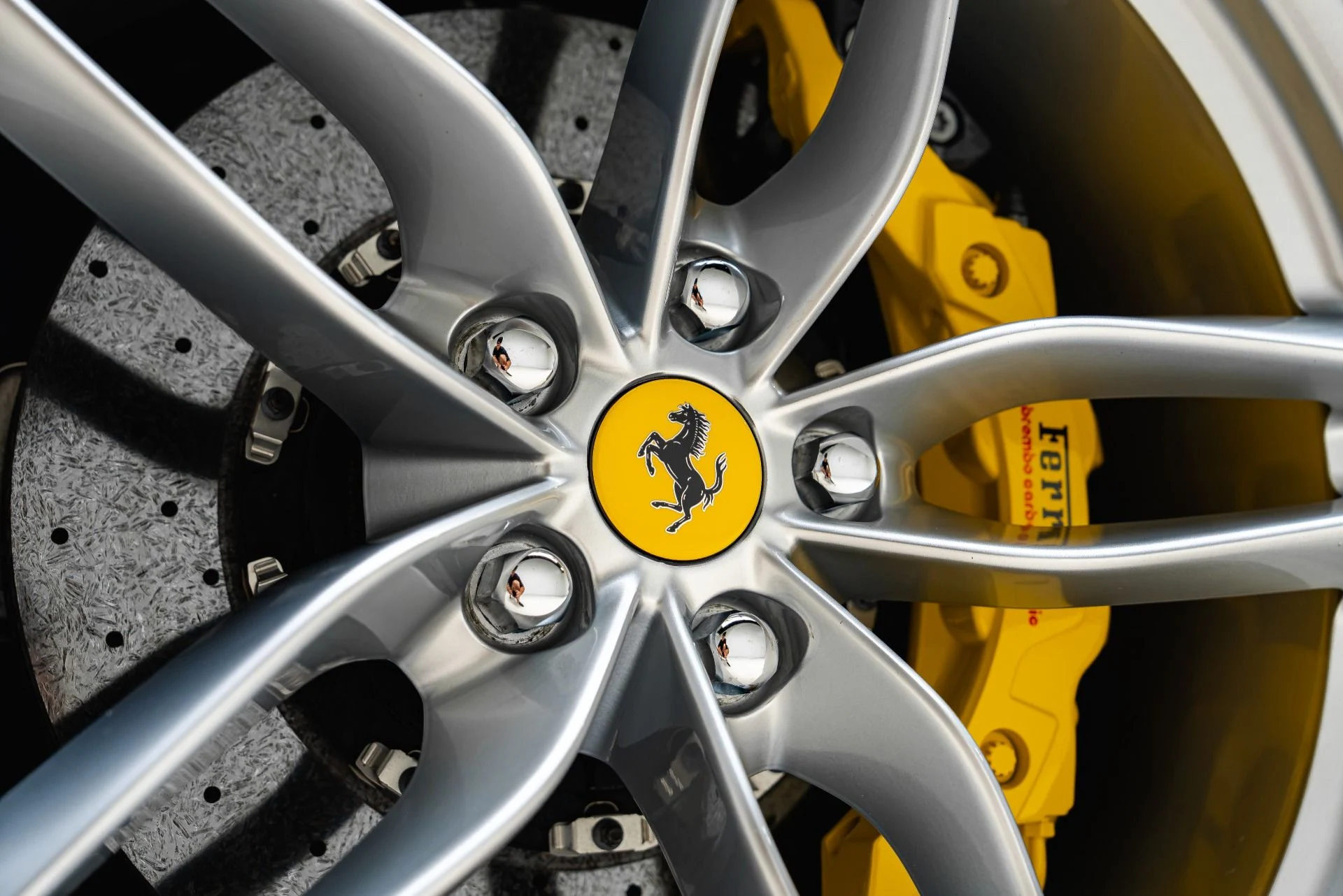 mph041_4288355079_Used_2017_Ferrari_488_GTB_1785538362_fcb8374c94