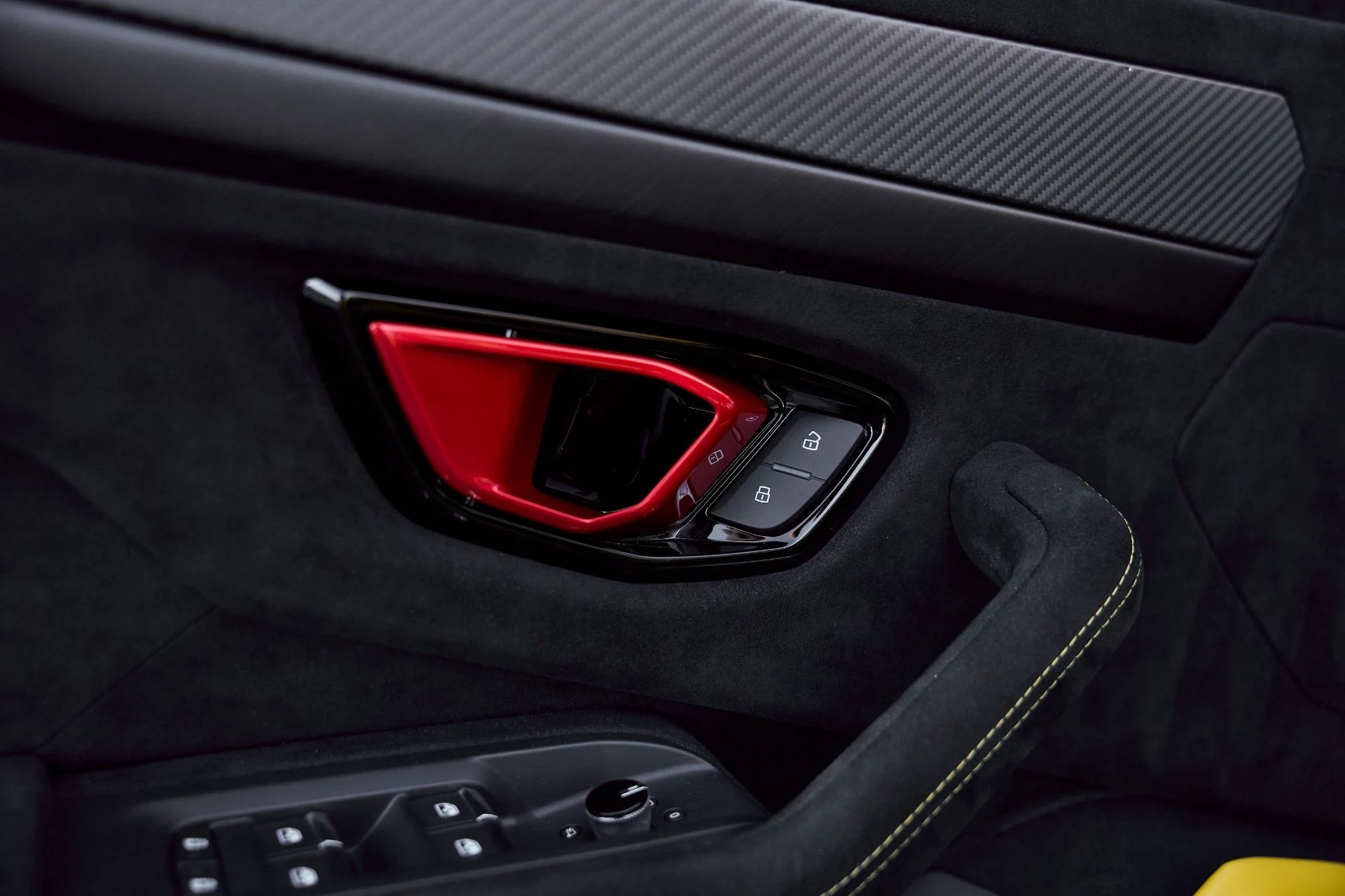 mph041_441045155_Used_2024_Lamborghini_Urus_Performante_1768011606_67dafdfaee