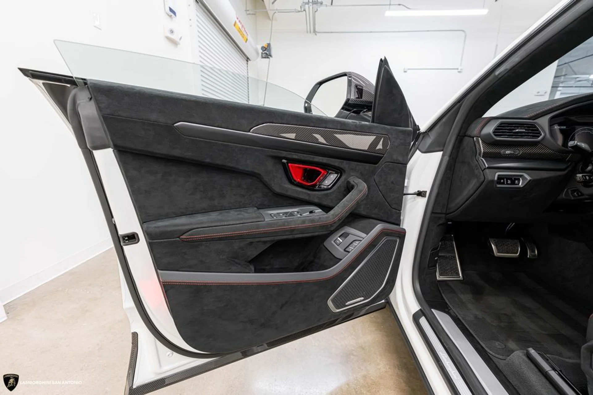 mph041_458408742_77c5ecf1faa59d82cc3b2ee969a518cbx_f47e1dd26b