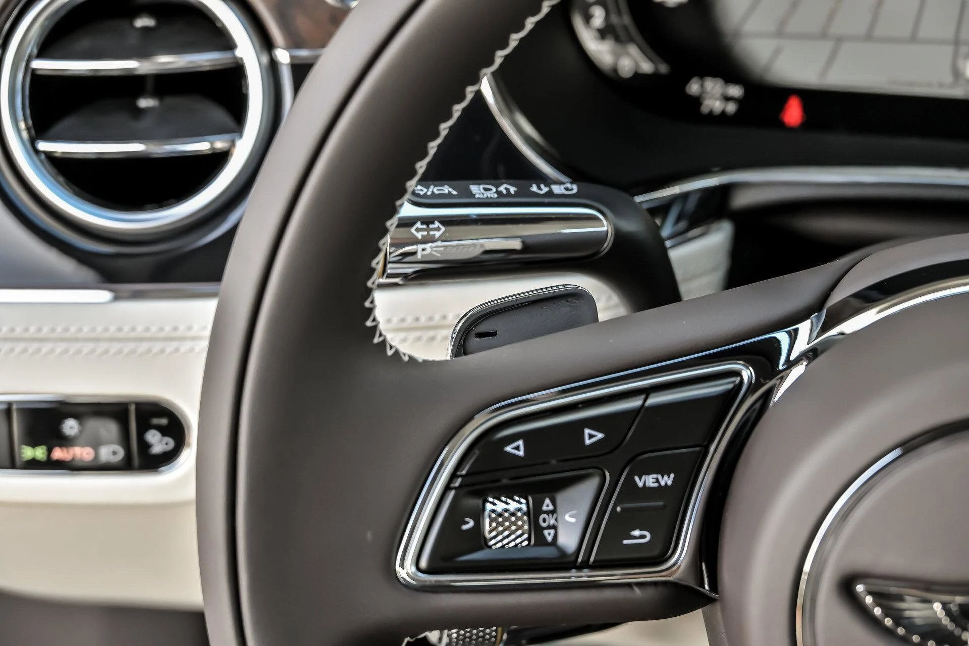 mph041_459325303_8edb31c2d3543fbe1ee87579579bfdbax_030bb17e60