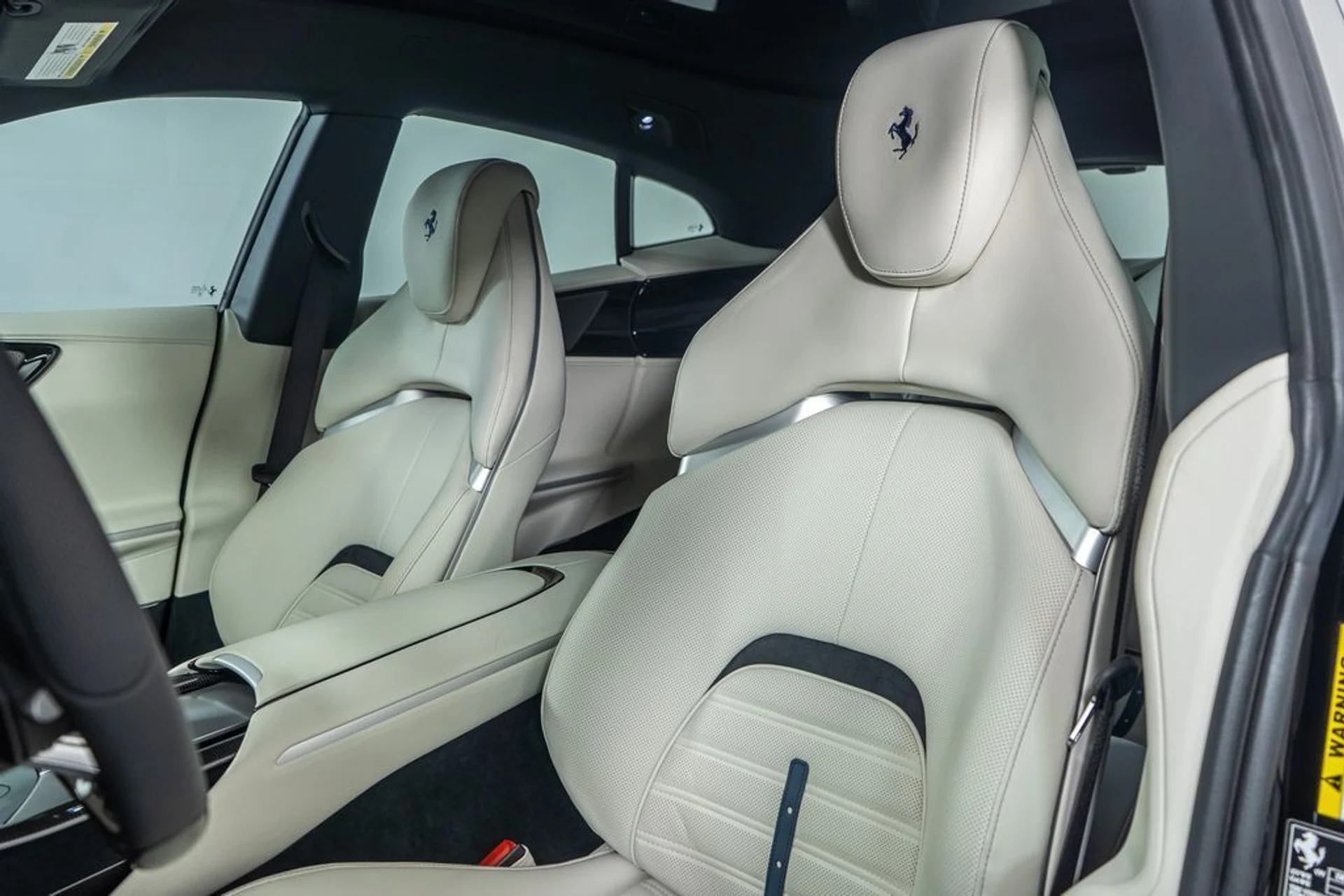 mph041_469975848_42_25998339_69430e5015717_3933449d02