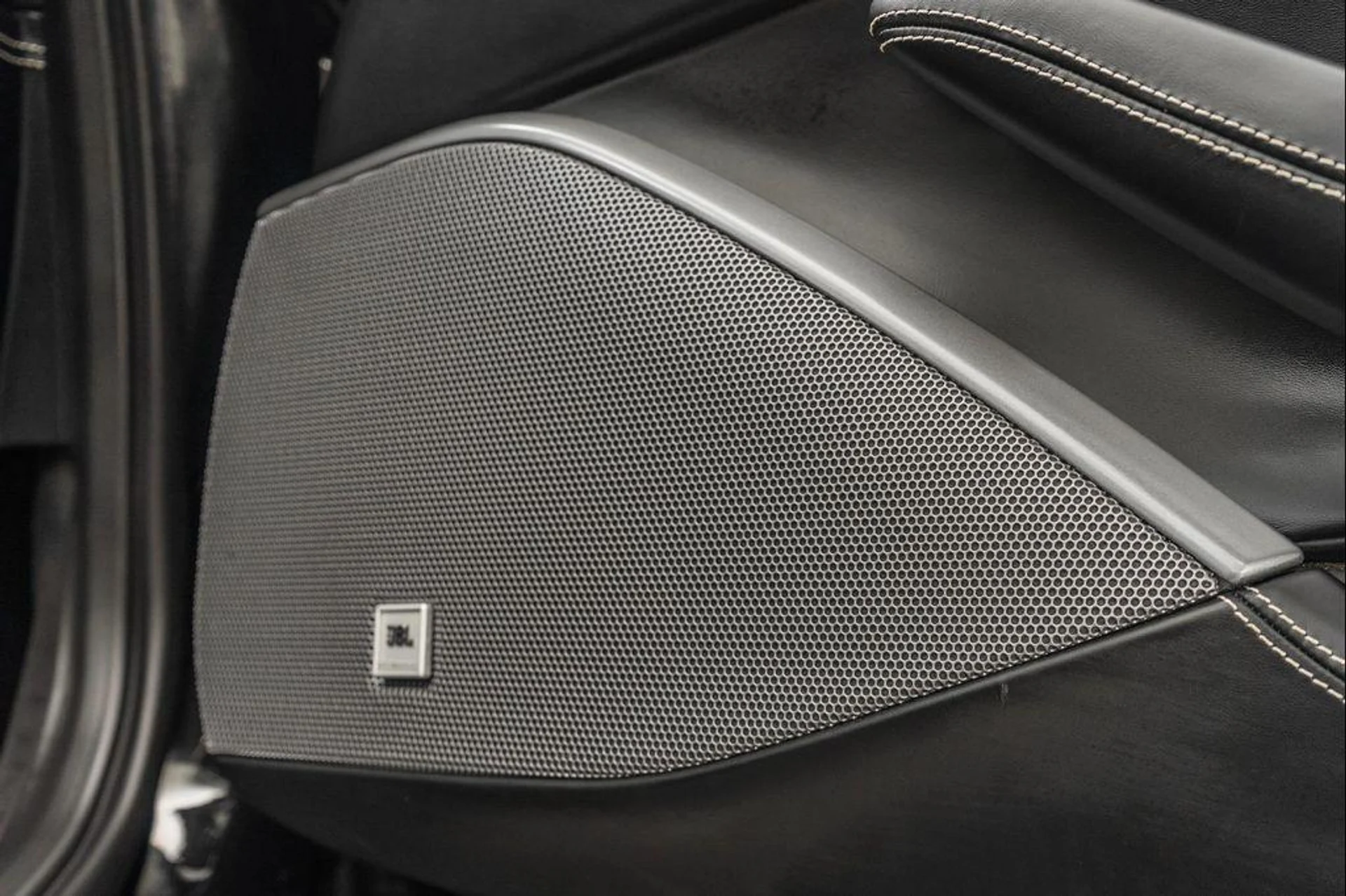 mph041_47802999_oe9oycxby_Dsq_A_Ey_EE_Cjo48byj_DI_43d7d5c666