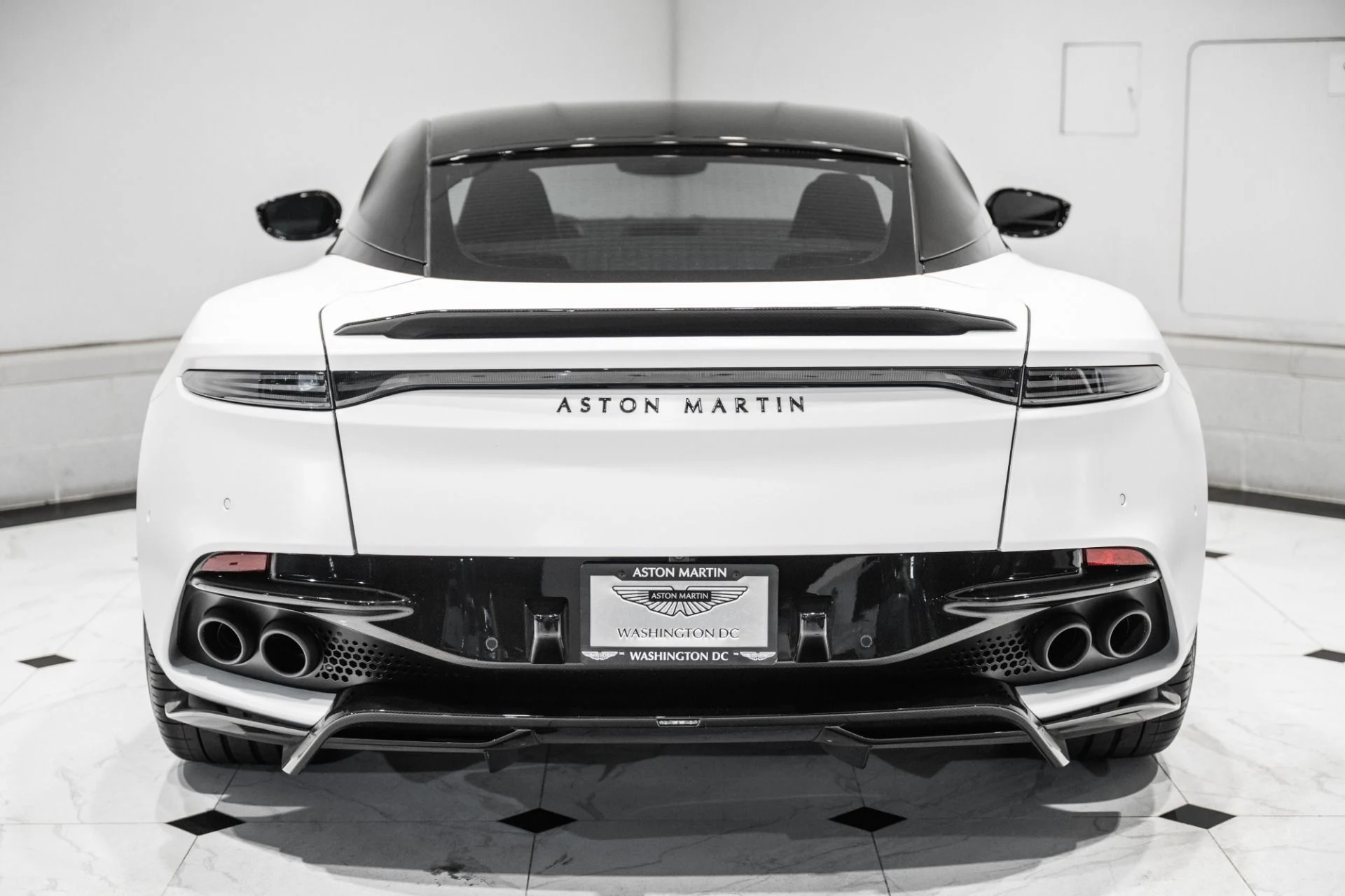 mph041_489480475_Used_2023_Aston_Martin_DBS_770_Ultimate_1778011376_8689df17d4