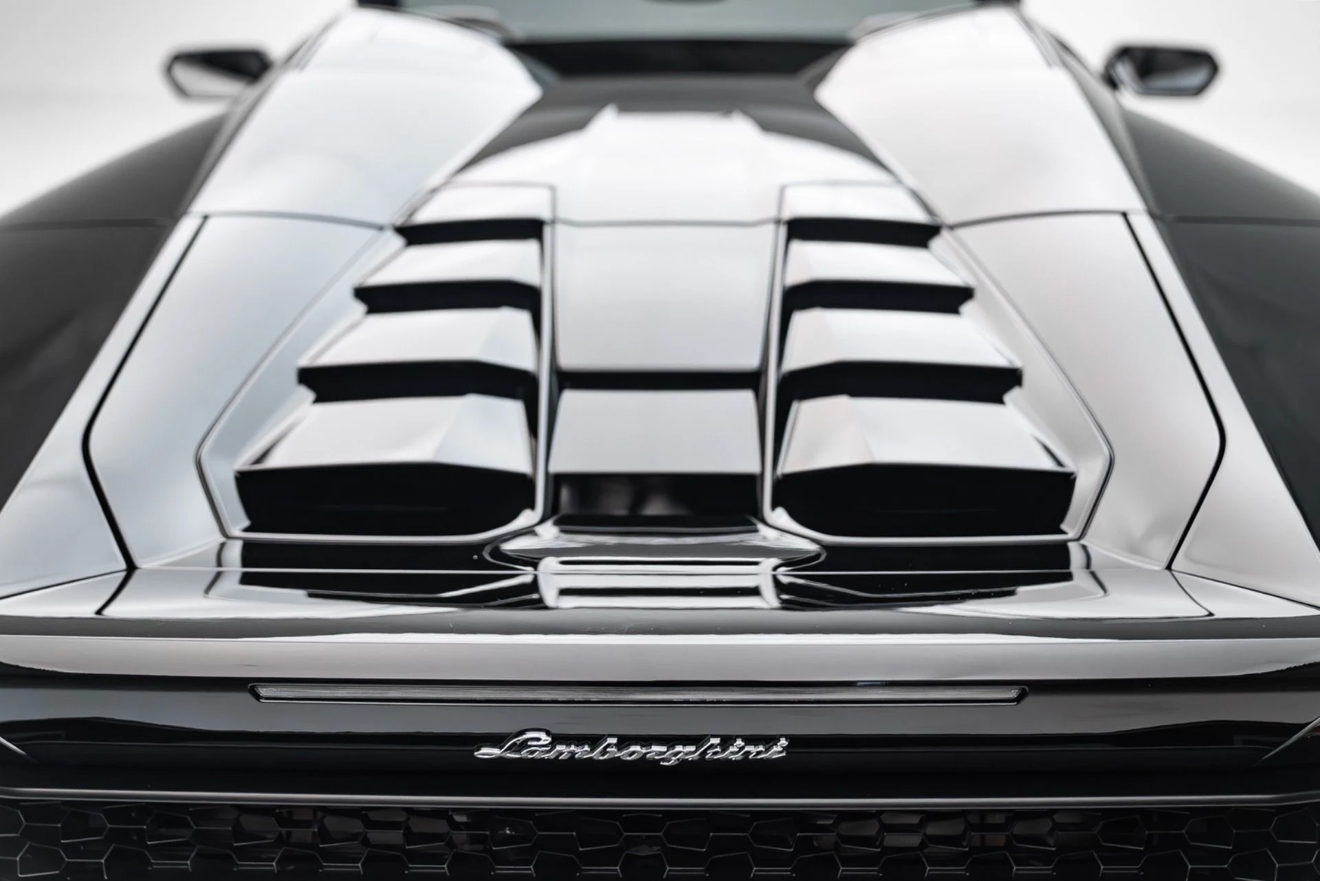 mph041_491924636_Used_2016_Lamborghini_Huracan_LP_610_4_Spyder_1781713256_1a6c3b6711