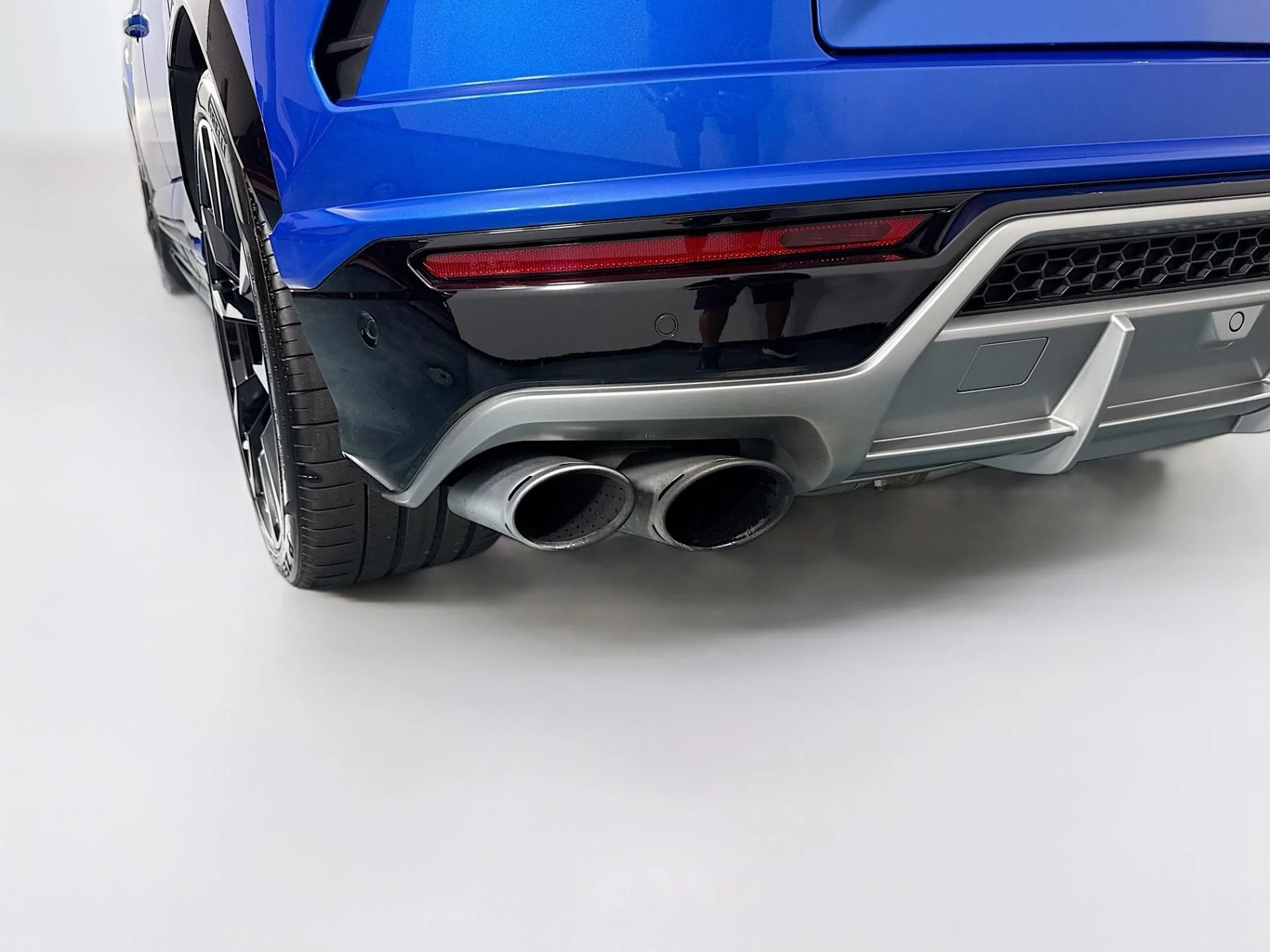 mph041_506207189_Used_2021_Lamborghini_Urus_1783027586_eabdfb4e36