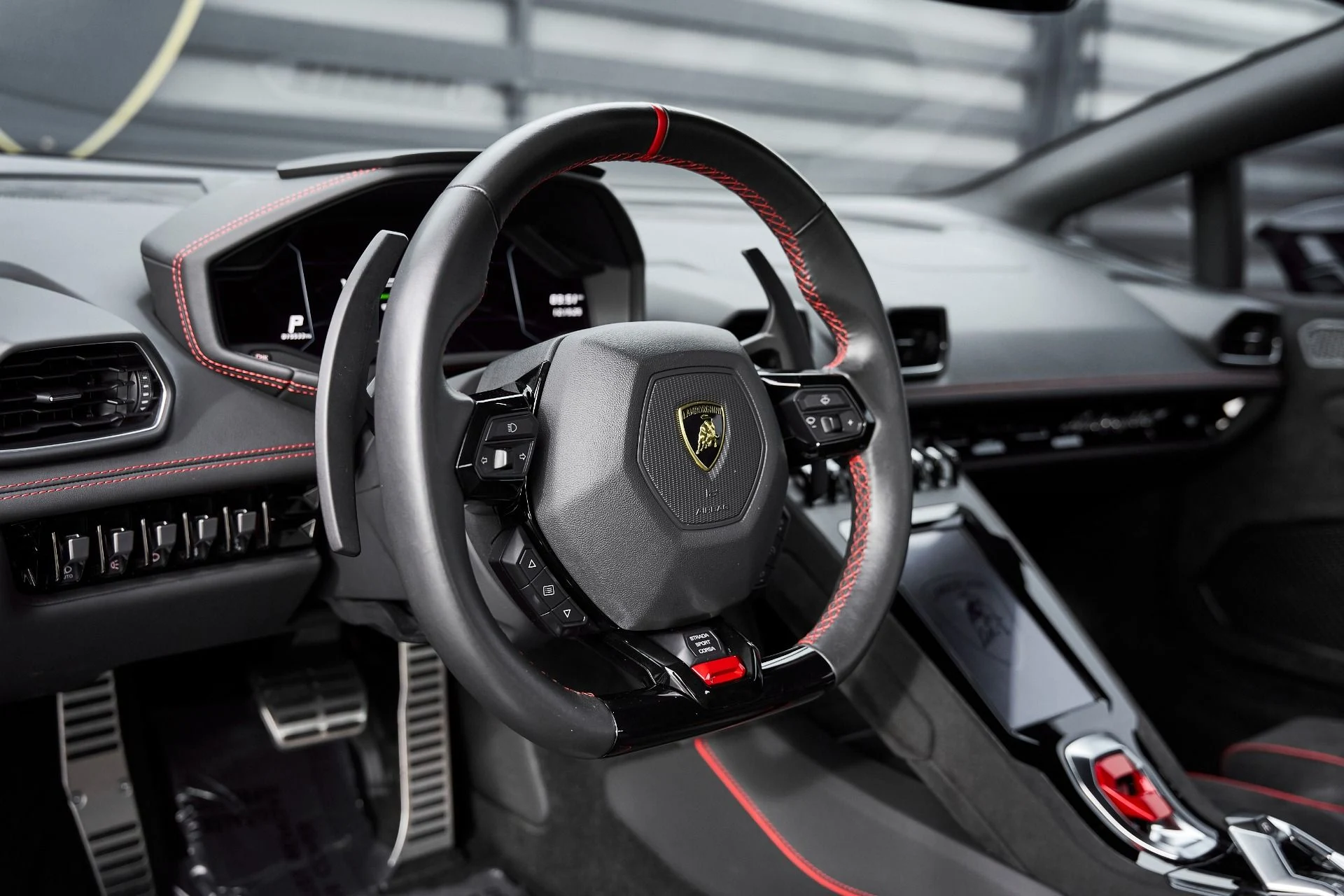 mph041_513005386_Used_2023_Lamborghini_Huracan_Tecnica_Base_1766269061_97d559783e