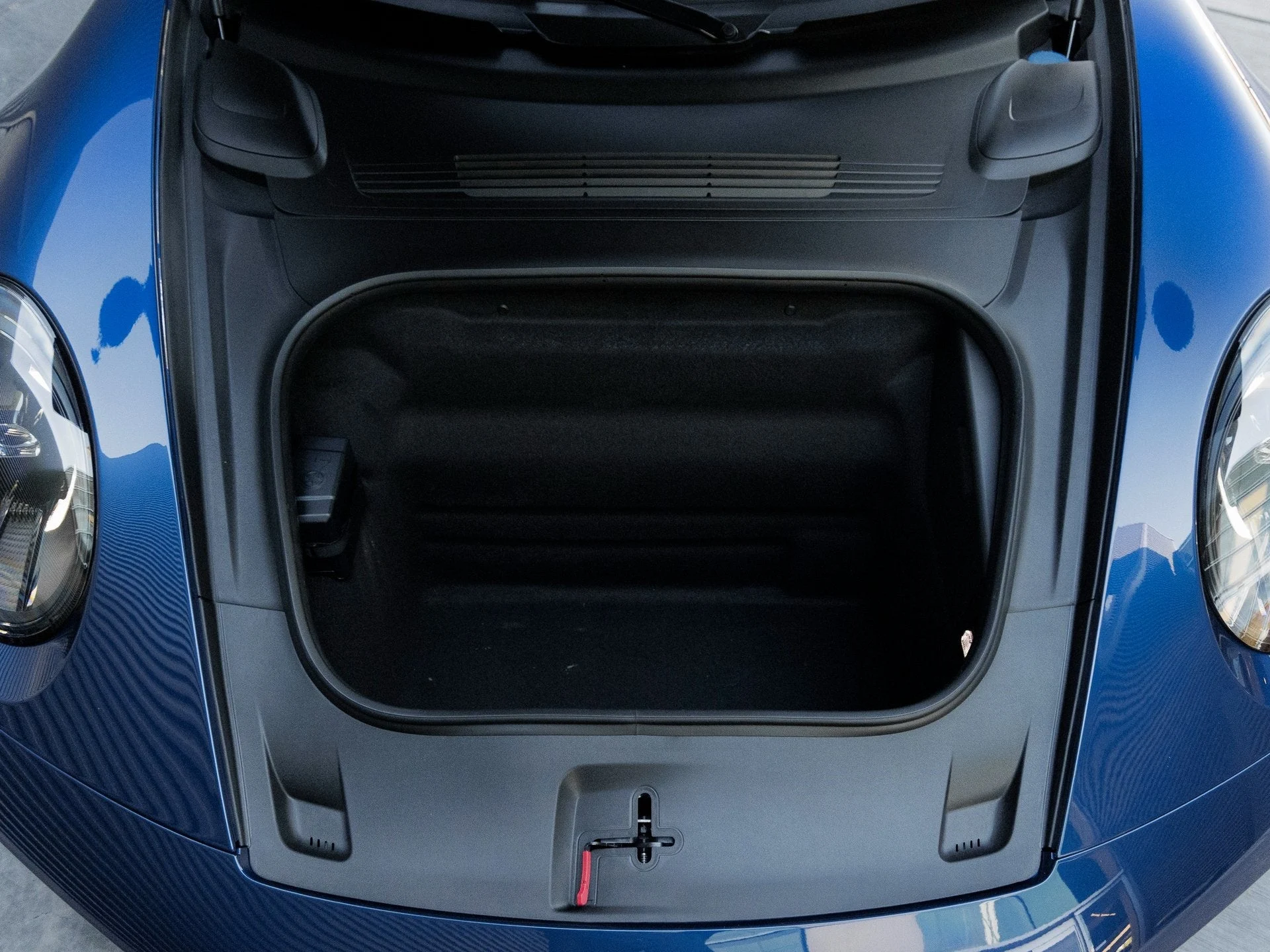 mph041_515336170_42_70f2ab008a