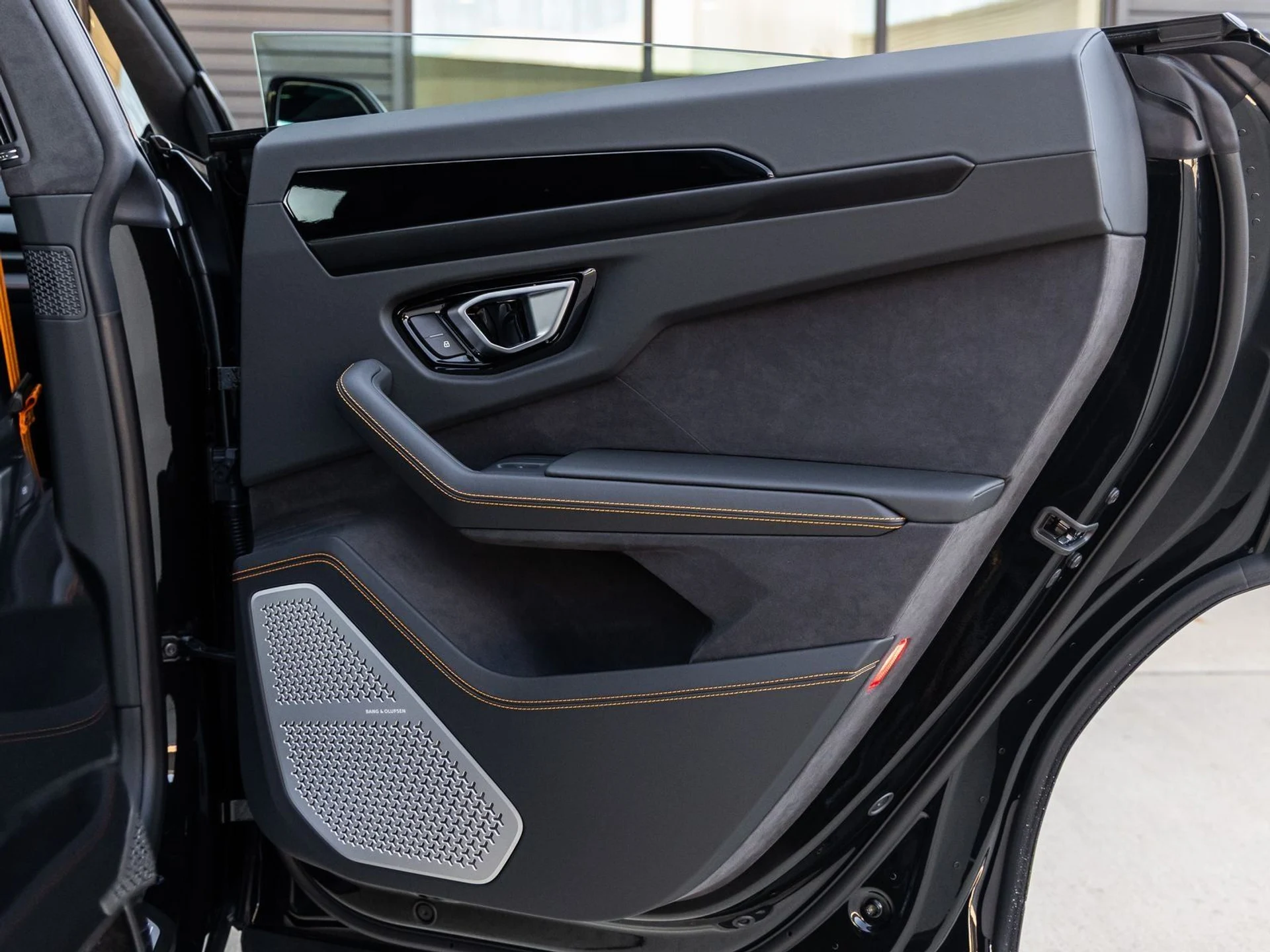 mph041_521480848_42_97c00eb789