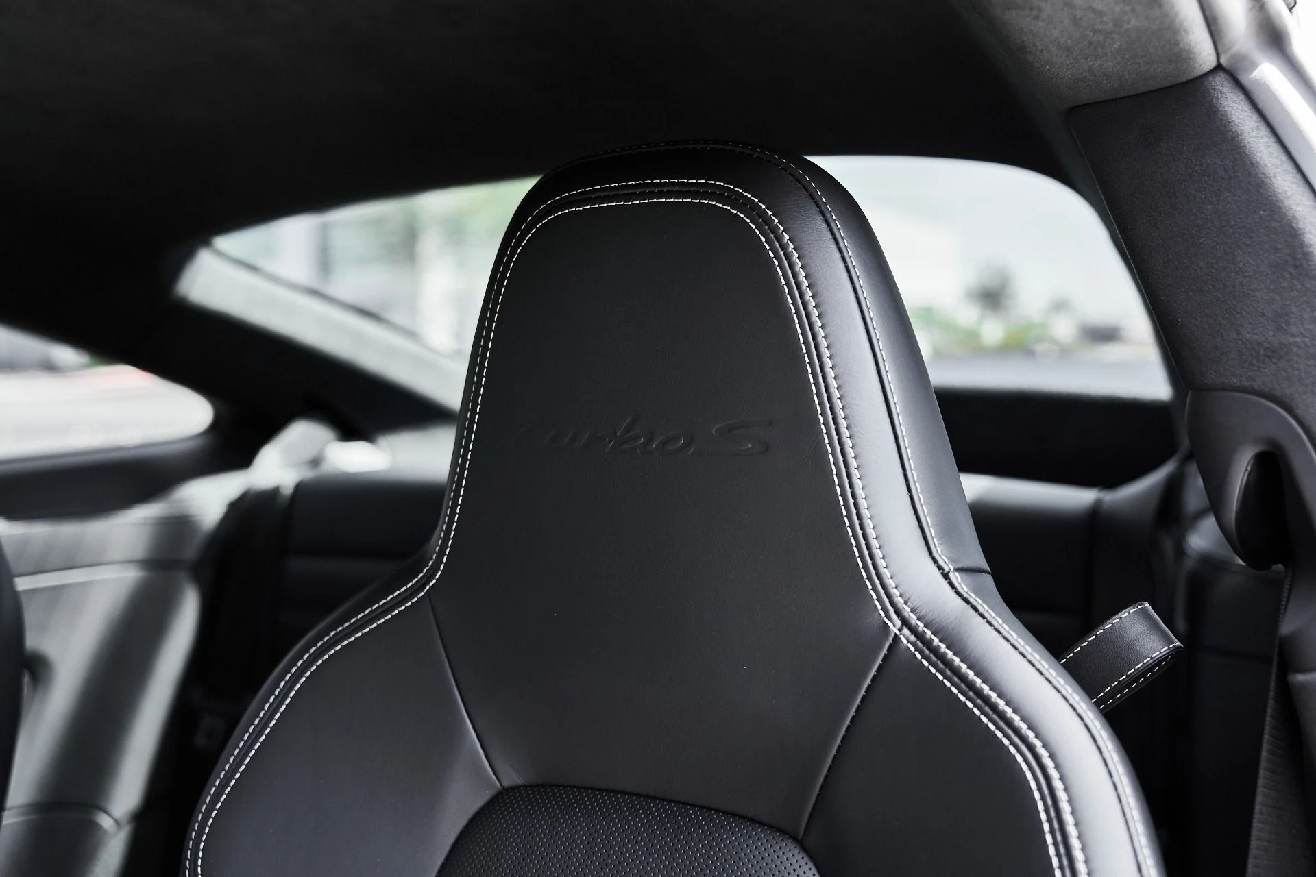 mph041_523021777_Used_2024_Porsche_911_Turbo_S_1774640261_a9c8eef23b