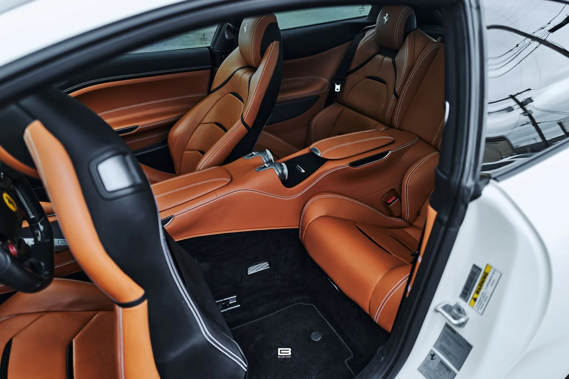 mph041_528689542_69e2a4941372083255f1f455_L1220565_adf2b1f8ac