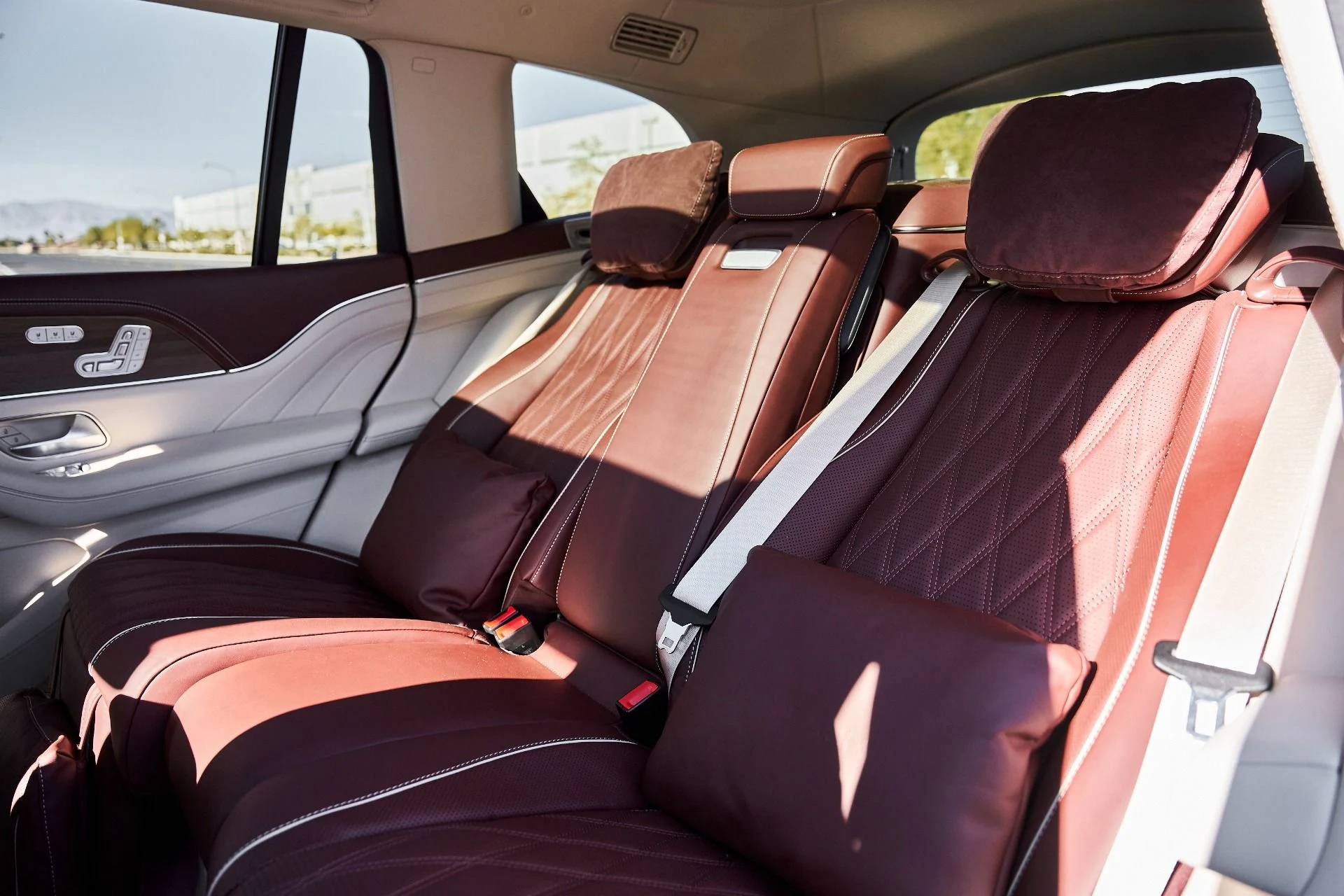 mph041_536866896_Used_2024_Mercedes_Benz_GLS_Maybach_GLS_600_1776125669_185ec4af6e