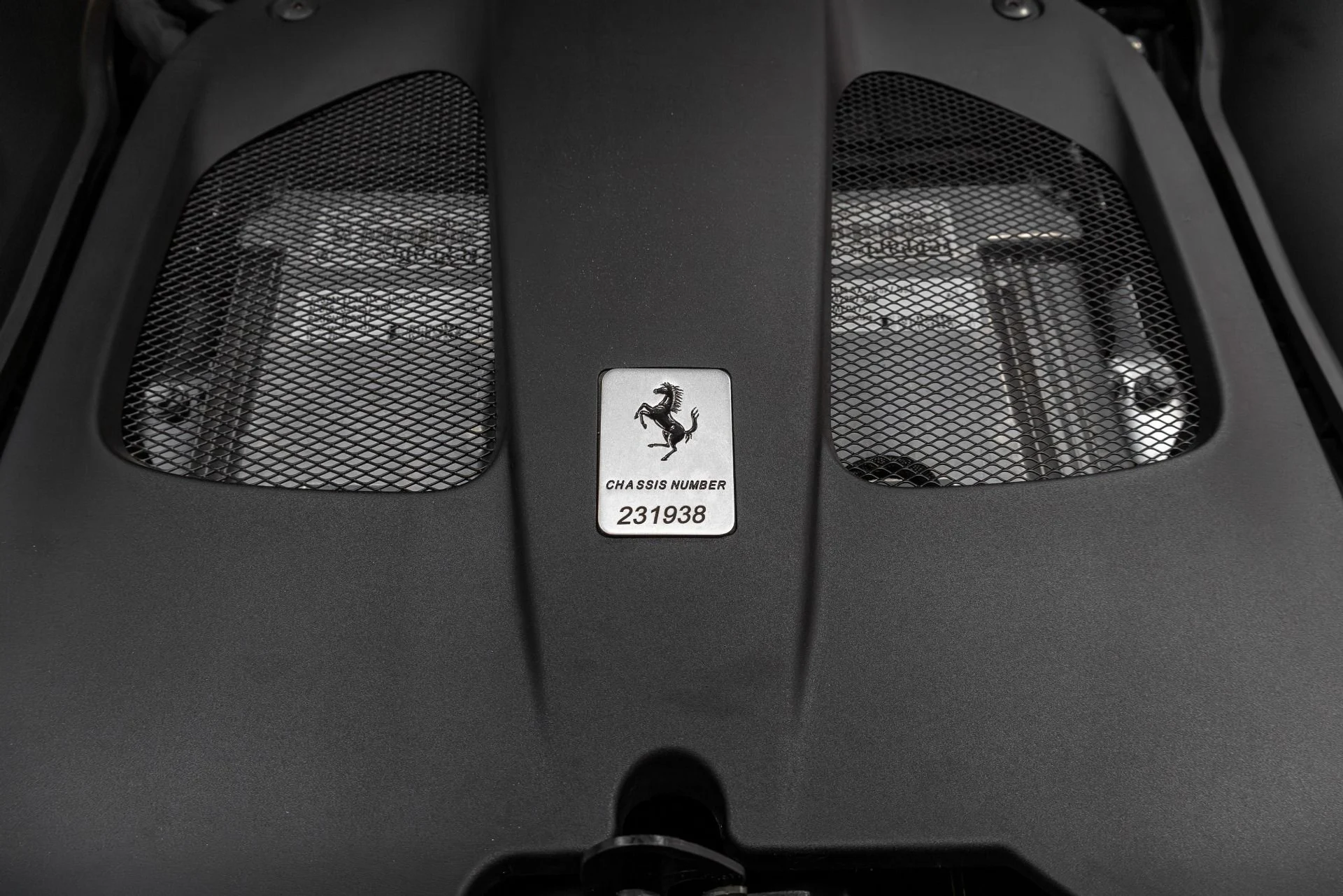 mph041_54006937_Used_2018_Ferrari_812_Superfast_1763480061_38d309272c