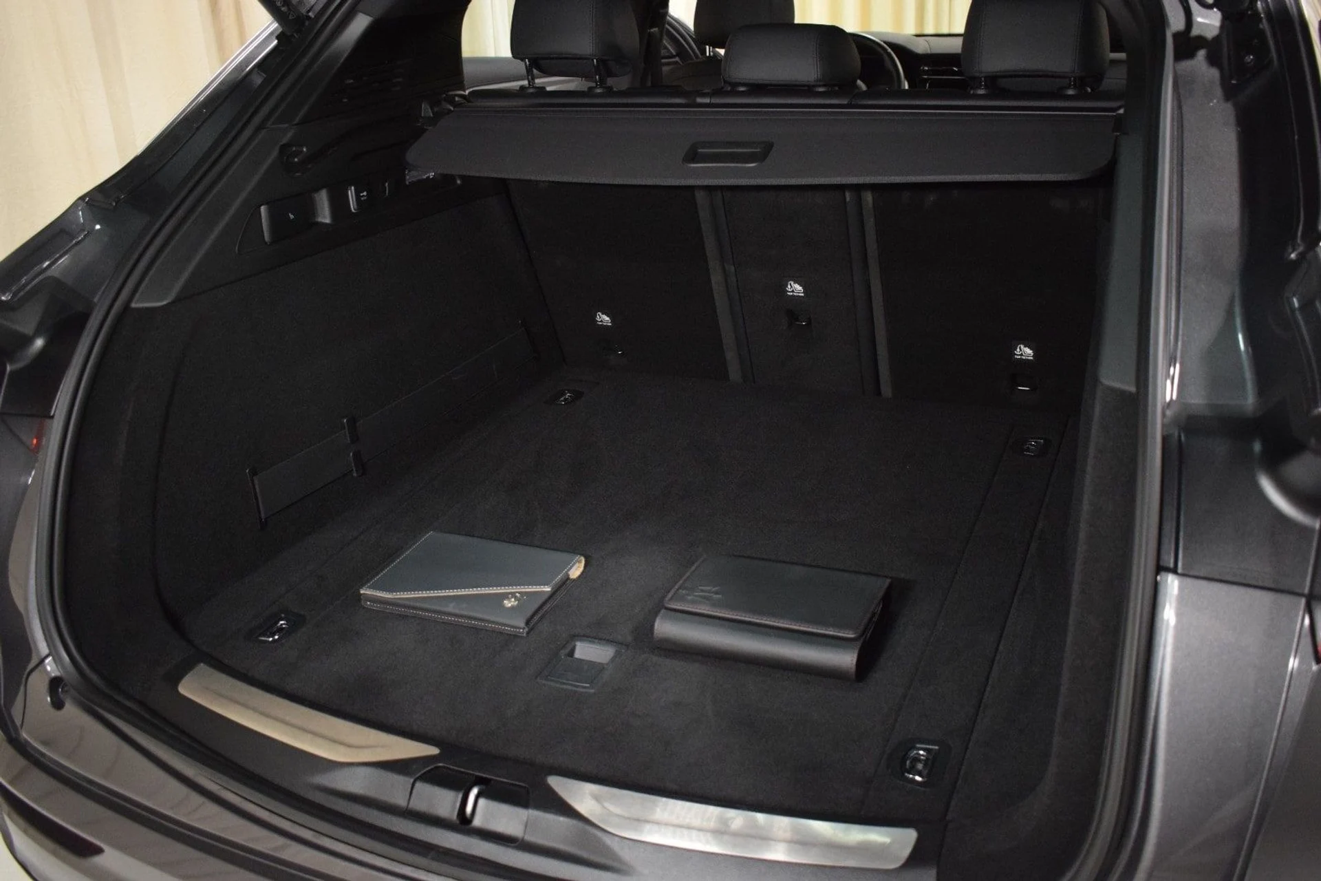 mph041_540359675_bef6b27123e71a576374aa18b9d149f9x_4b9d62f5fc