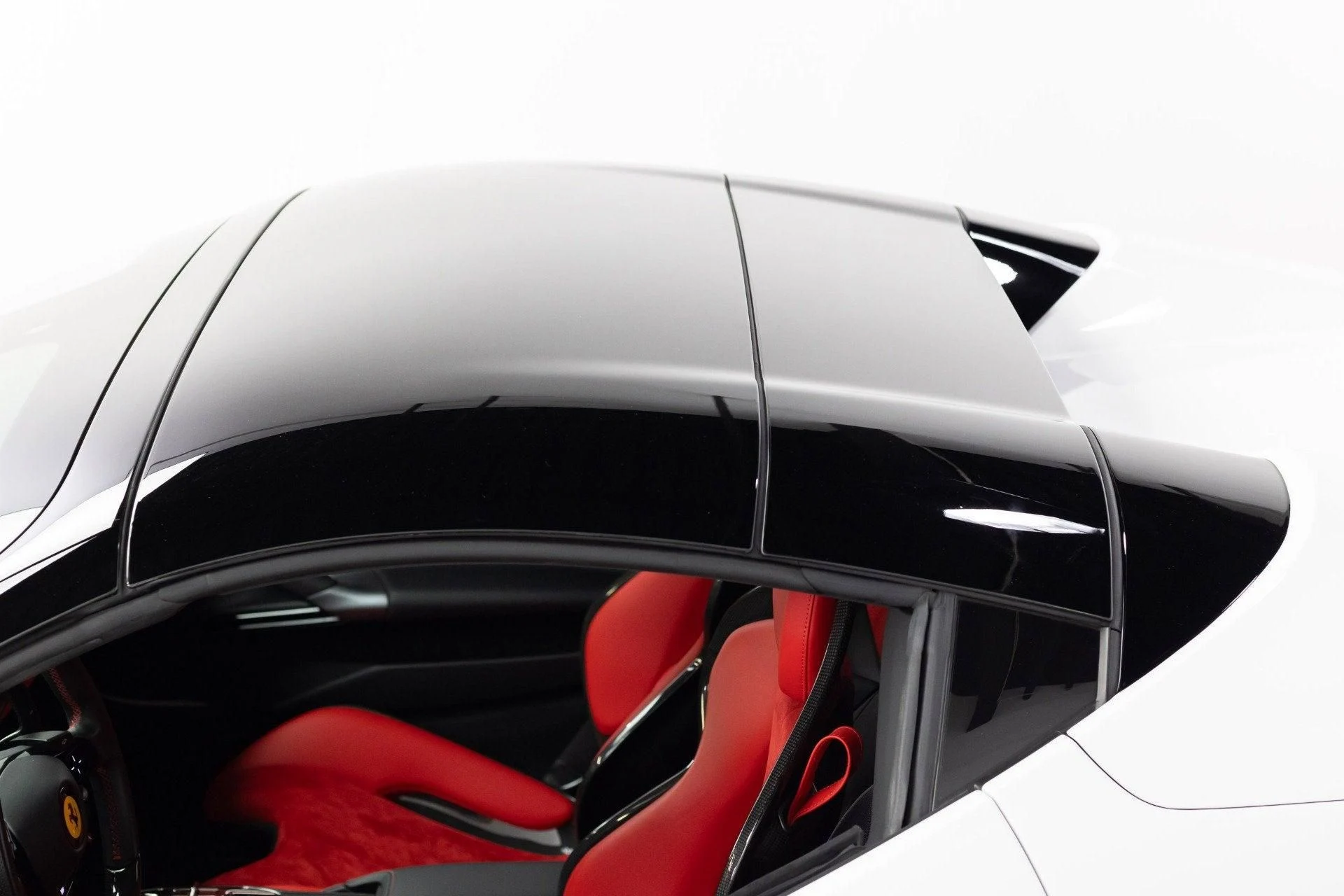 mph041_554937763_Used_2022_Ferrari_SF_90_Spider_1777382762_834e7335fe