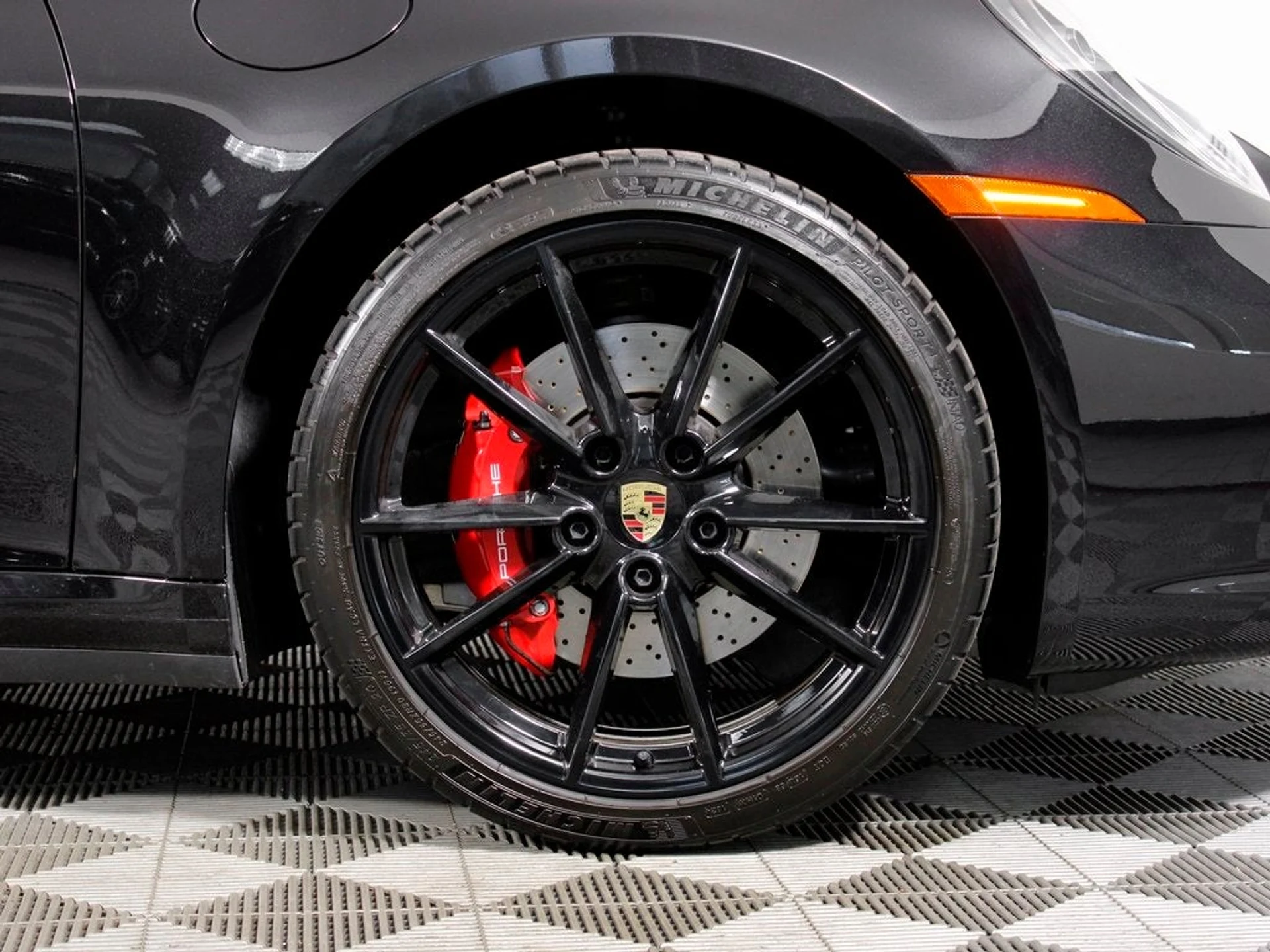 mph041_559654722_42_c86bc0aab0