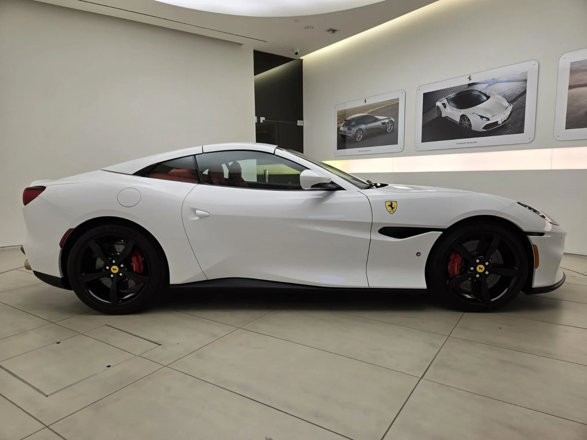 mph041_559802805_Used_2023_Ferrari_Portofino_1755328649_faa071cc3c