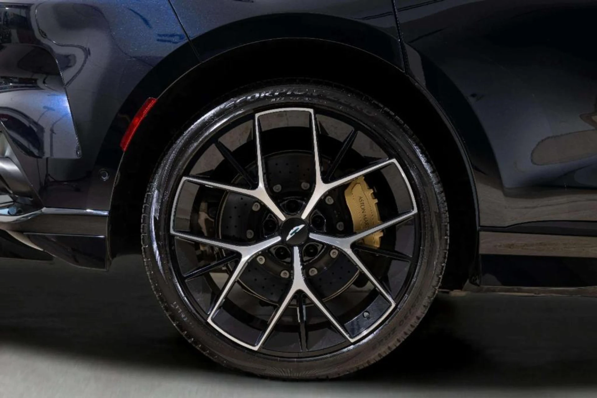 mph041_560882294_O_O41_AWJ_3k_06_W5_RA_025_MTE_9cg_U_75dd330b06