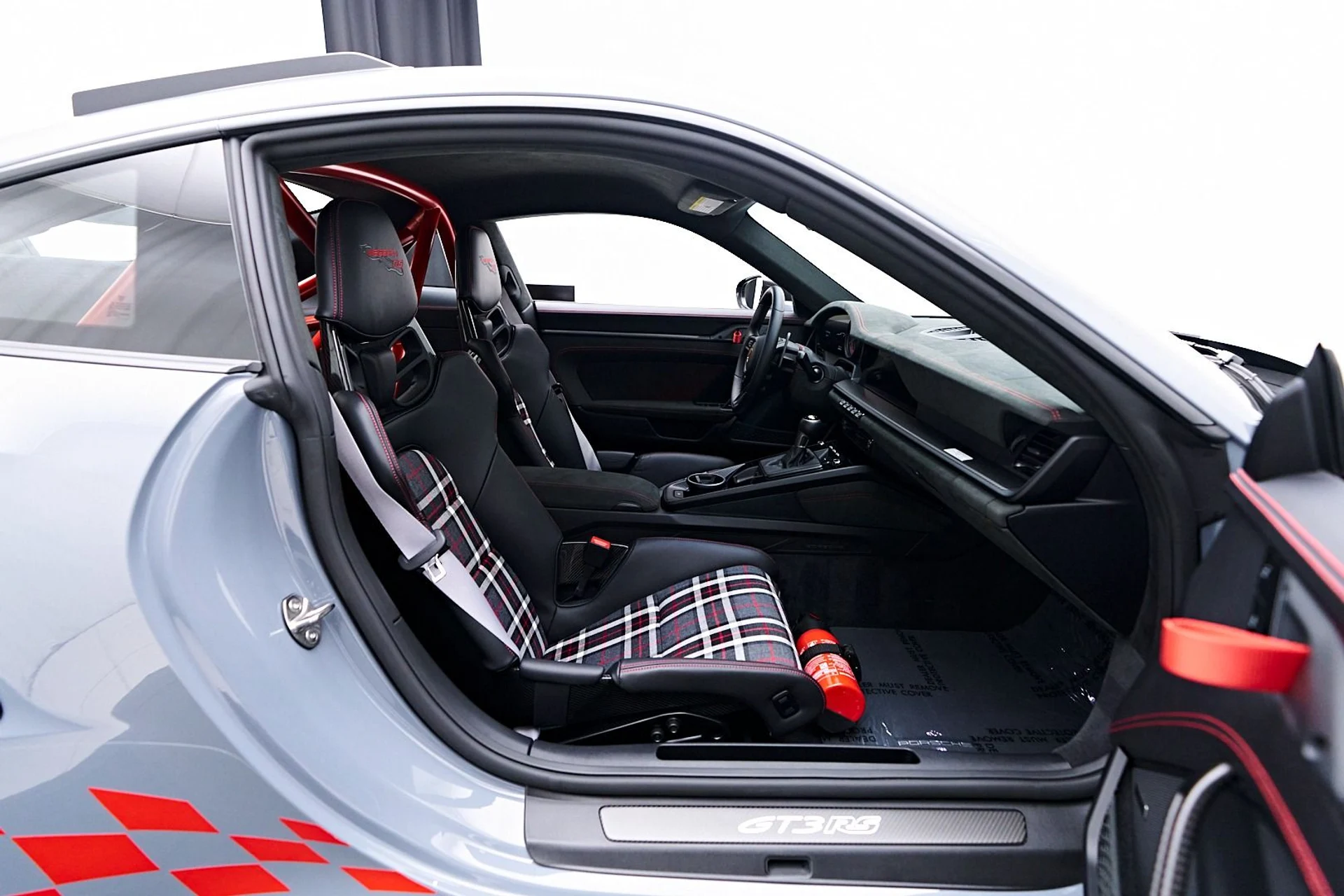 mph041_562789910_Used_2024_Porsche_911_GT_3_RS_1740854858_3e098ffd2e