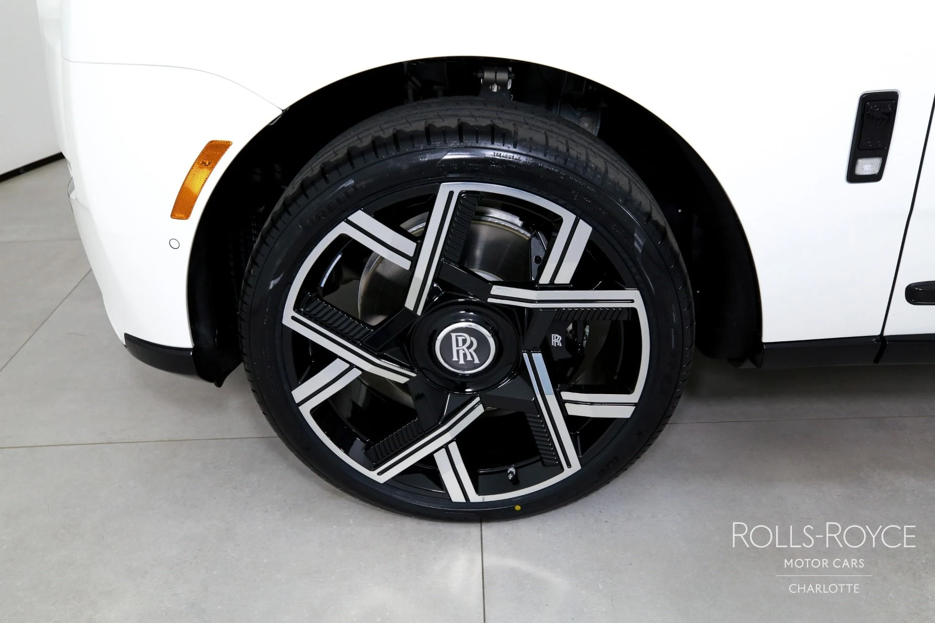 mph041_566503036_Used_2026_Rolls_Royce_Cullinan_1774985933_de22c0ed12
