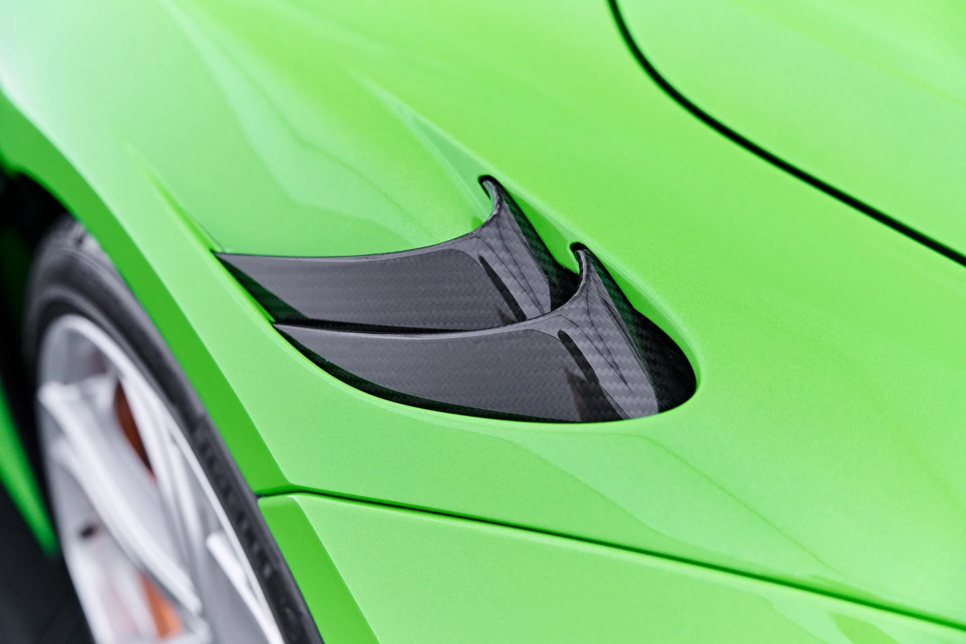 mph041_566672947_Used_2025_Mc_Laren_750_S_1784081729_333a5373c5