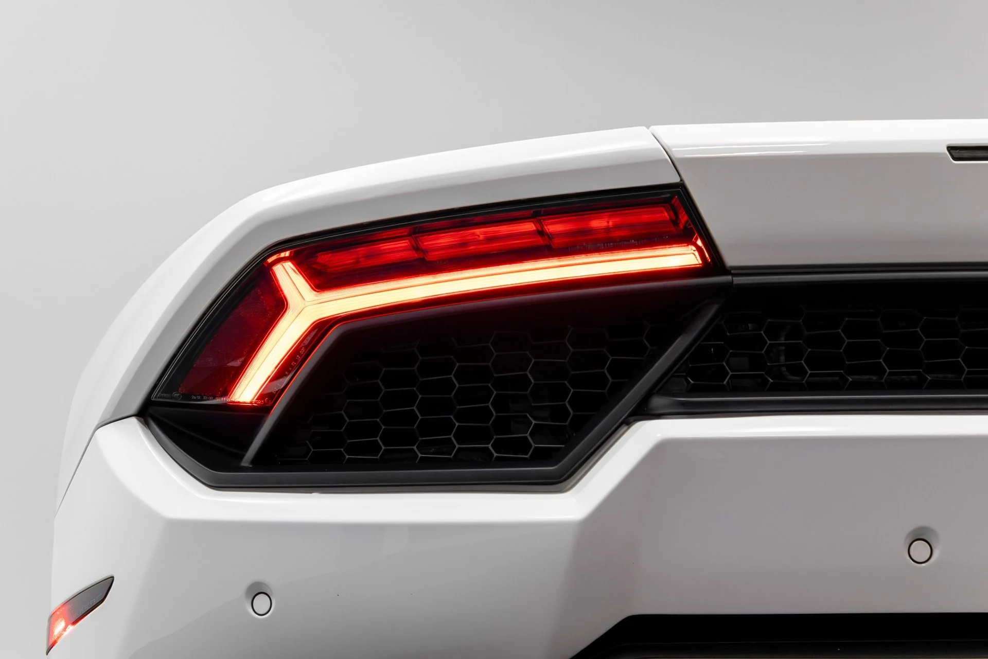 mph041_594846525_Used_2019_Lamborghini_Huracan_LP_580_2_S_1770412340_38c9904988