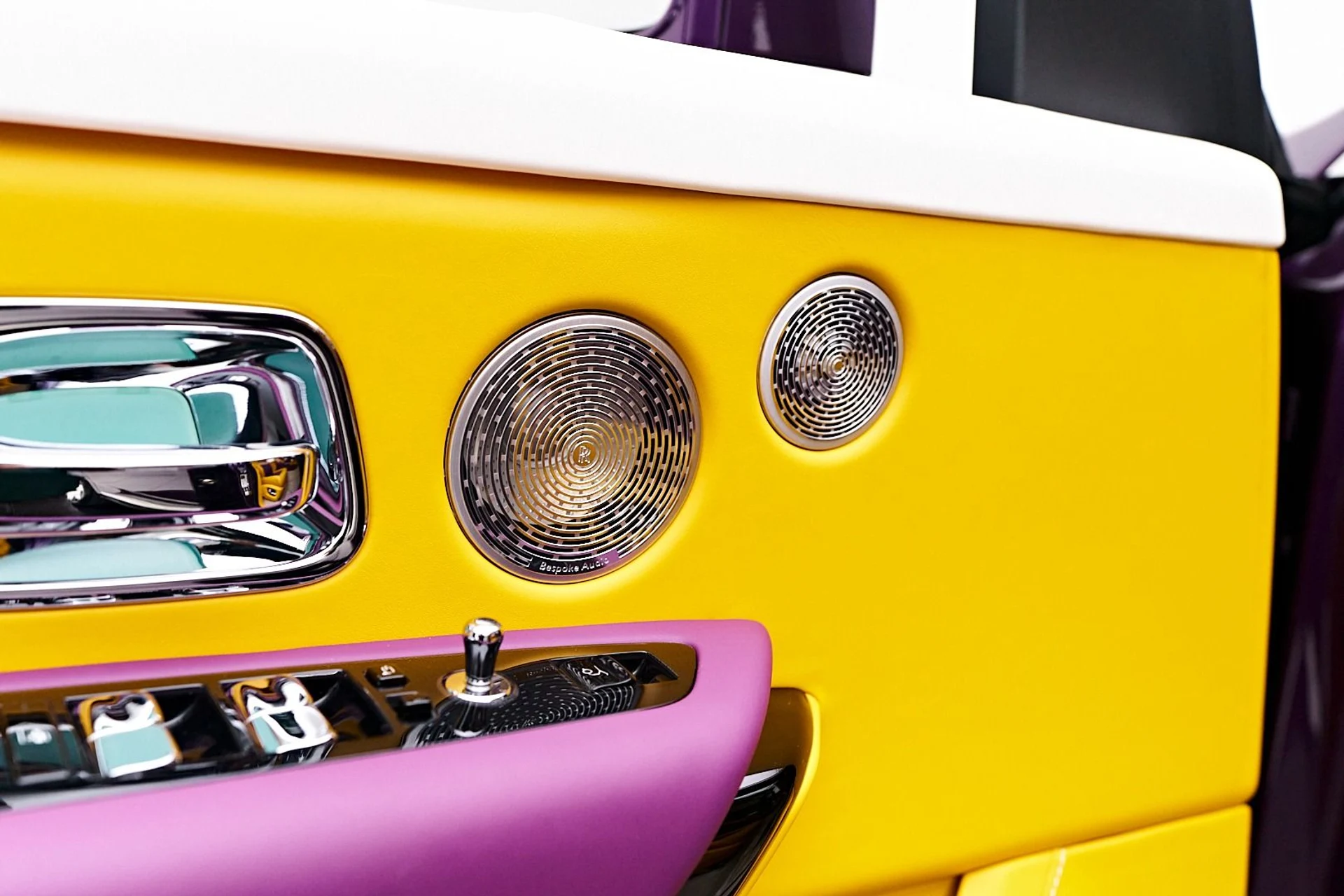 mph041_598573432_Used_2025_Rolls_Royce_Cullinan_Base_1736646133_c77905377a