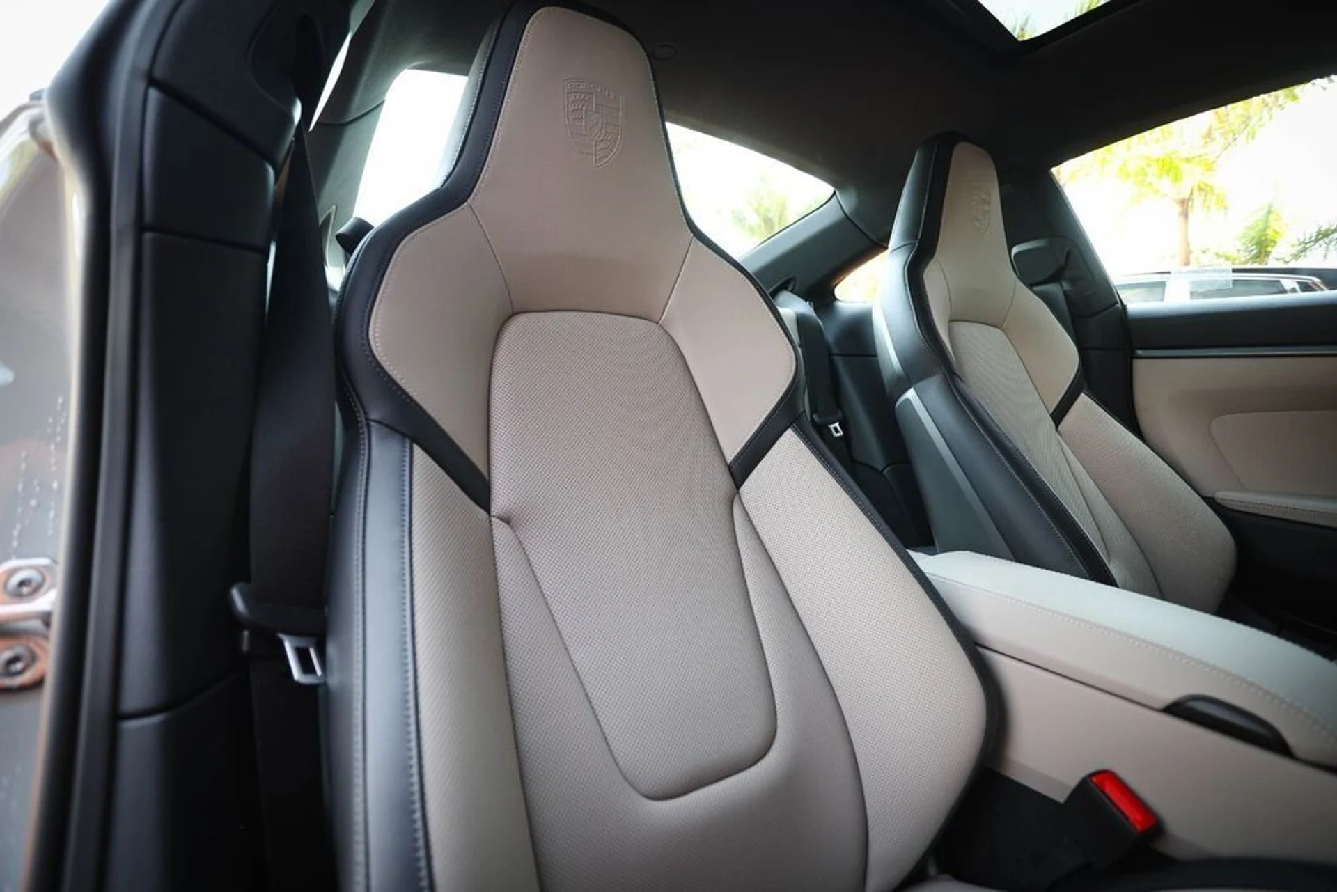 mph041_600575575_ebfc890f131bc768121f1e5c9c08f431_2b8b245d54